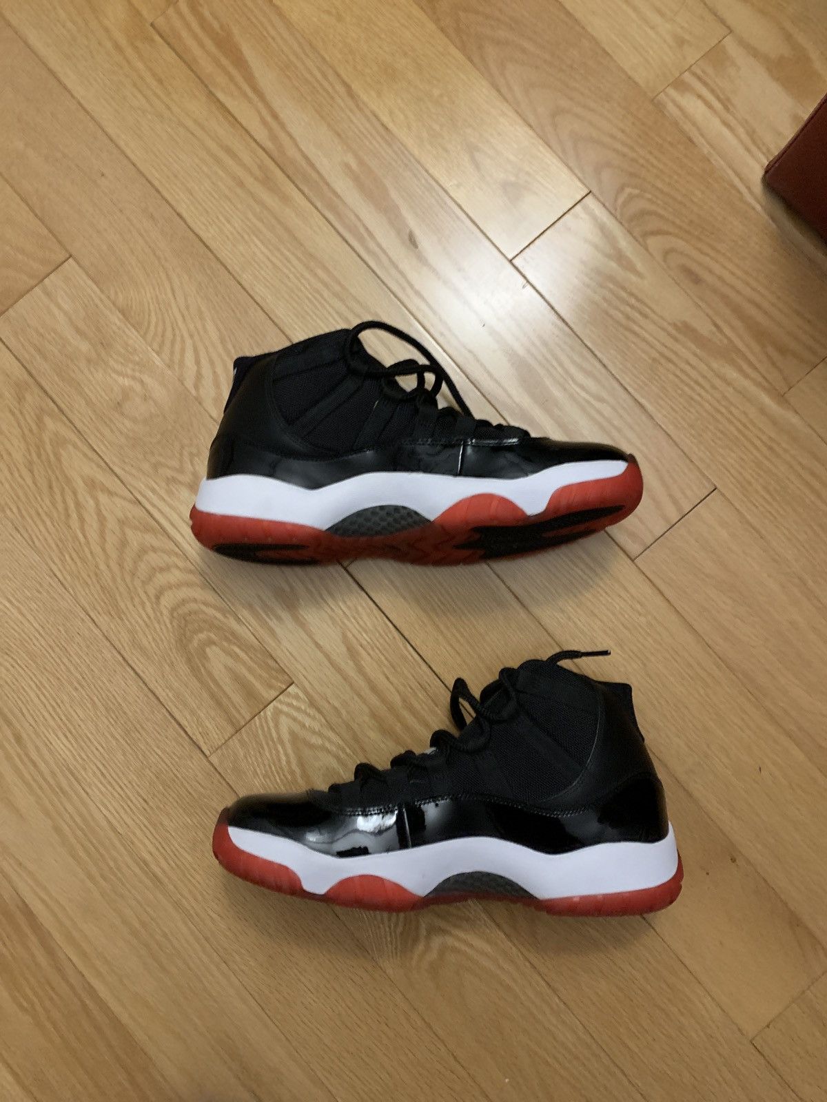 Jordan Brand Jordan 11 bred Size US 10 / EU 43 - 2 Thumbnail