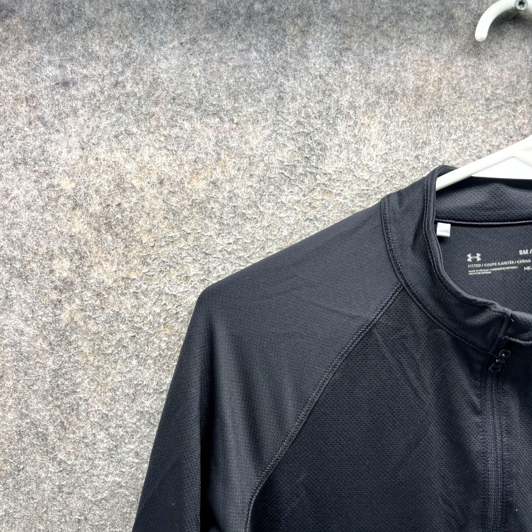 Under Armour Under Armour Womens Small Black HeatGear Pullover Shirt 1/4 Zip Golf Sweatshirt Size S / US 4 / IT 40 - 3 Thumbnail