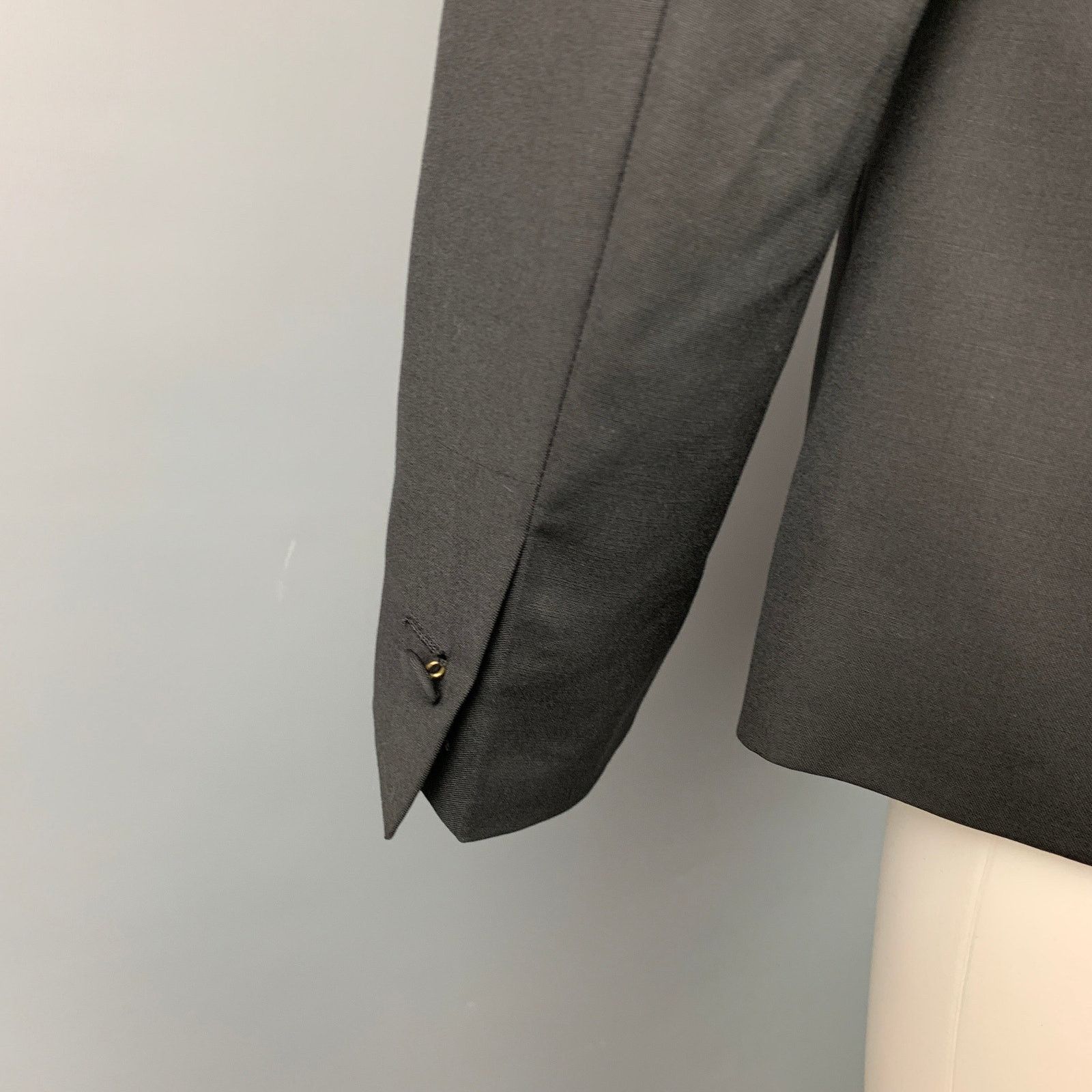 John Varvatos Size 38 Black Wool Mohair Peak Lapel Sport Coat Size 38R - 4 Thumbnail