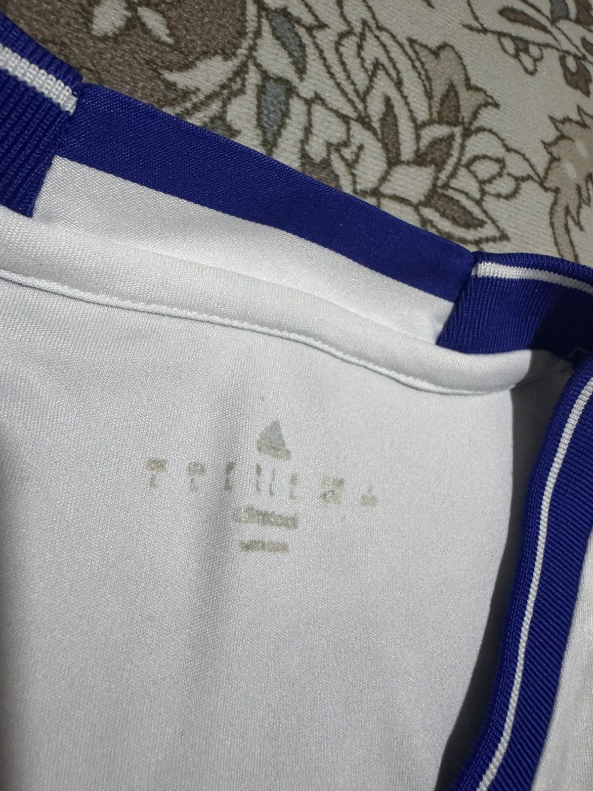 Chelsea Soccer 16/17 Chelsea Away Third Kit Yokohama Jersey Size US L / EU 52-54 / 3 - 5 Thumbnail