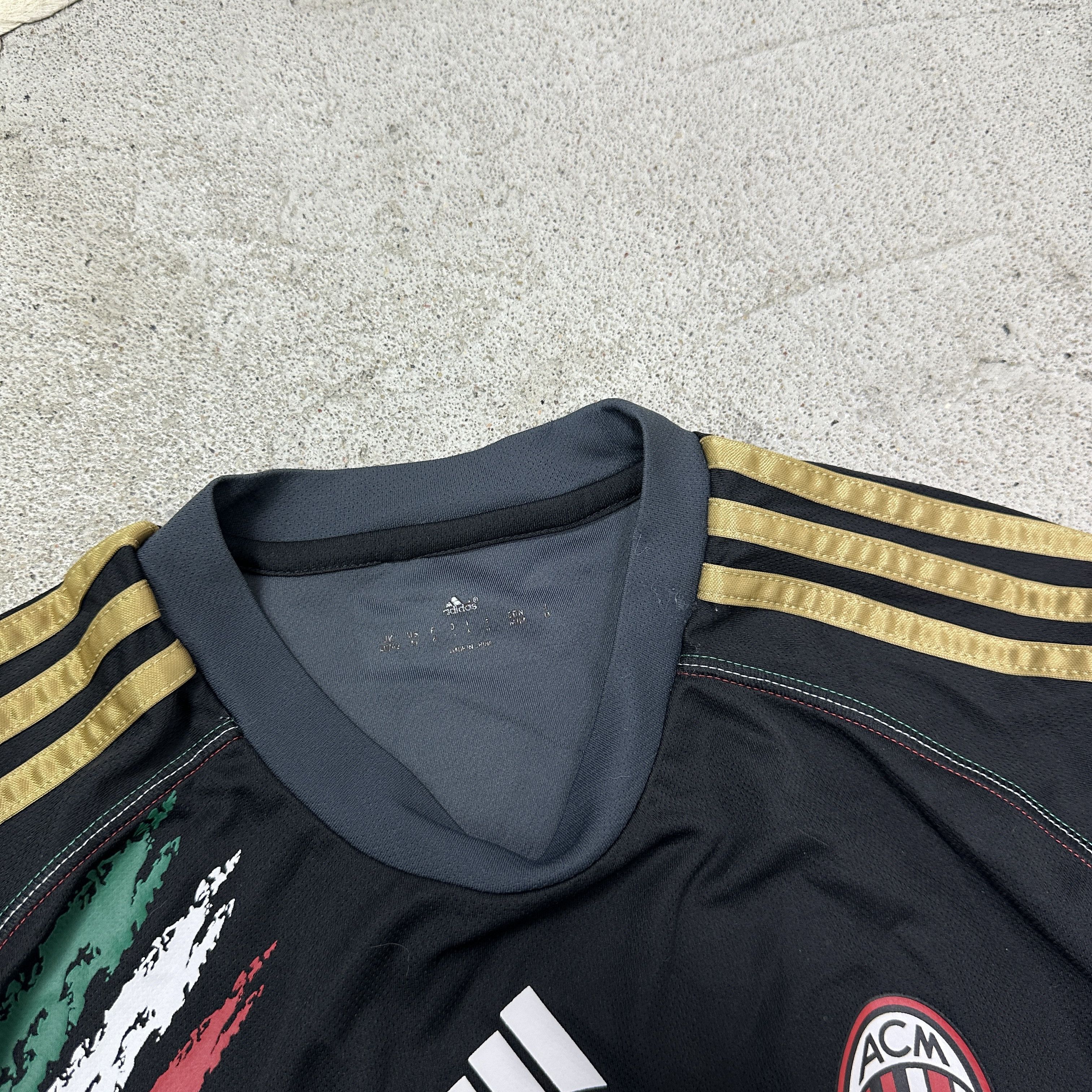 Adidas Vintage Sportswear Adidas AC Milan 13/14 Training Jersey 00s Size US S / EU 44-46 / 1 - 3 Thumbnail
