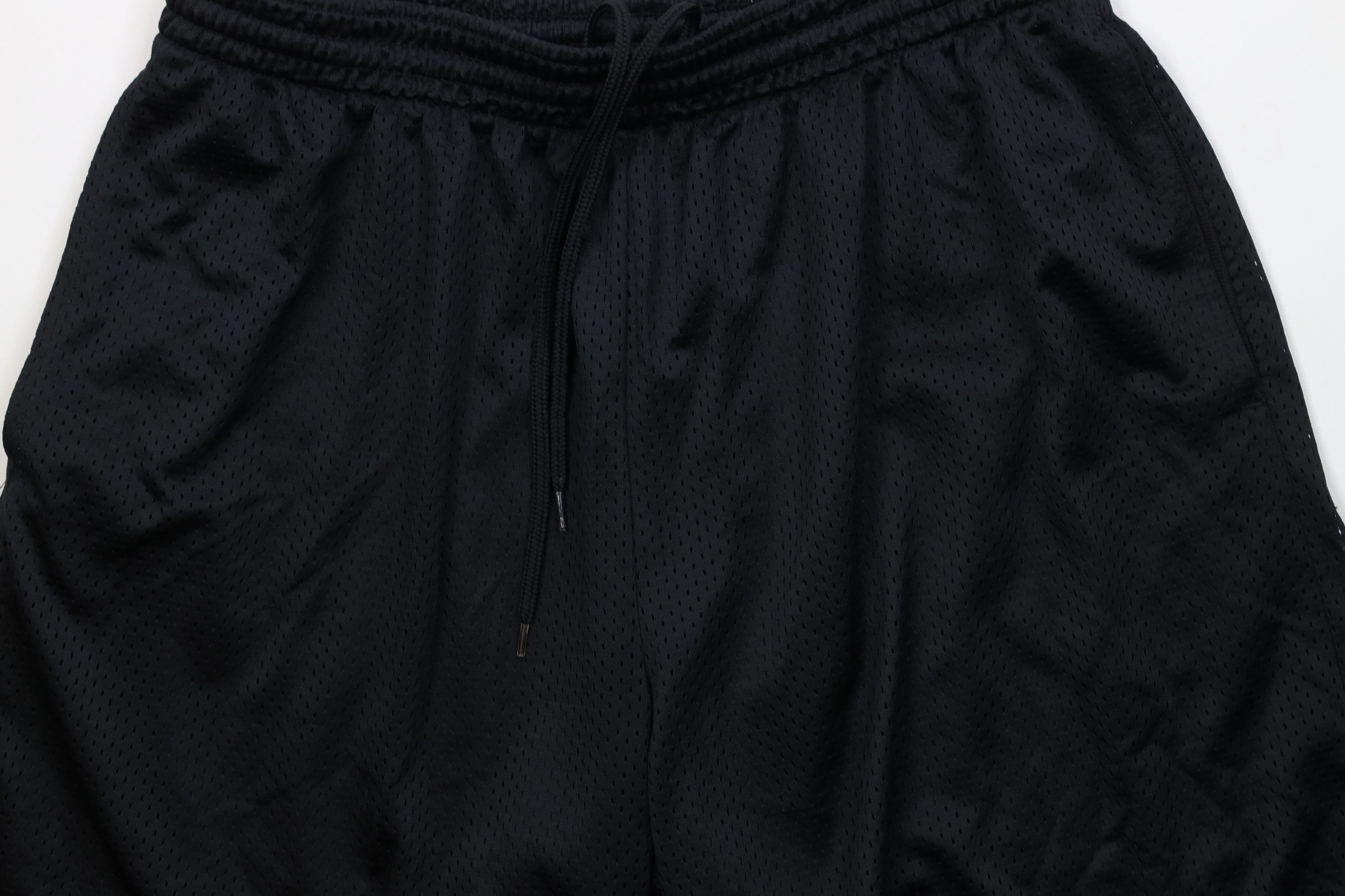 Vintage Vintage Y2K Streetwear Above Knee Gym Basketball Shorts Size US 34 / EU 50 - 3 Thumbnail