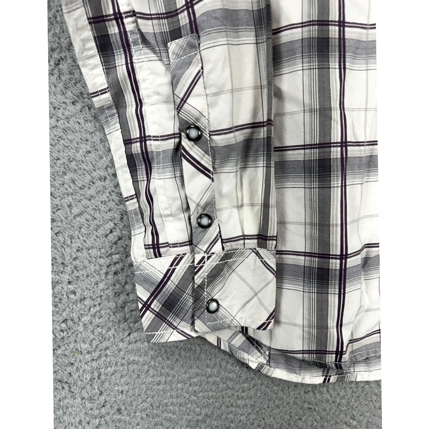 BKE BKE Shirt Mens Medium White Grey Plaid Cowboy Pearl Snap Standard Fit Size US M / EU 48-50 / 2 - 7 Thumbnail