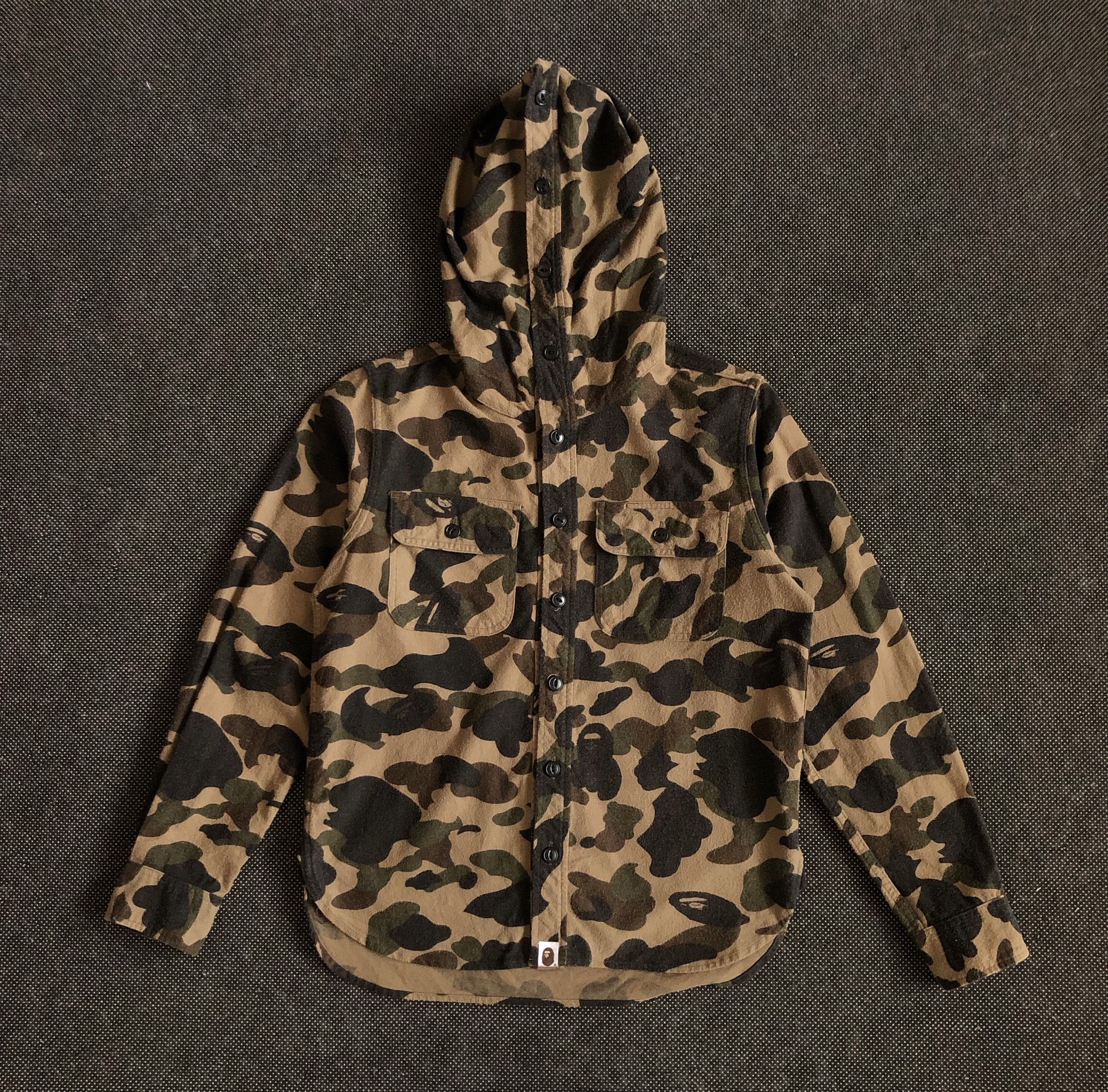 Bape 1ST CAMO SHIRT HOODIE Size US S / EU 44-46 / 1 - 1 Thumbnail