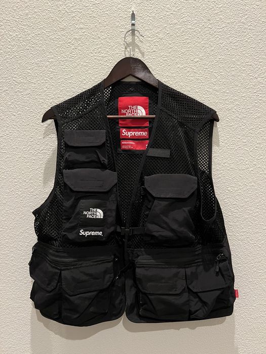 Supreme tnf hot sale cargo vest