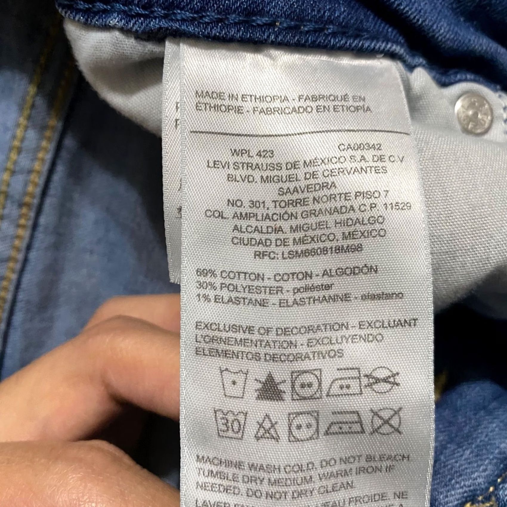 Levi's Levis Signature Jeans Womens Sz 12 Blue Denim Medium Wash Mid Rise Skinny Leg Size 30" / US 8 / IT 44 - 5 Thumbnail