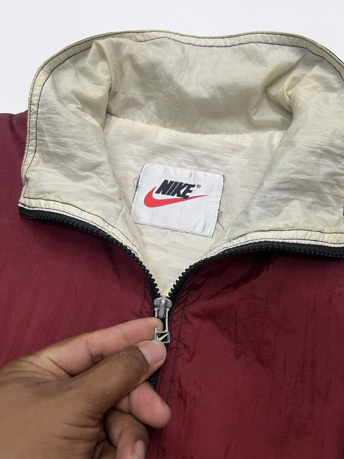 Nike VINTAGE NIKE SWOOSH BIG LOGO WINDBREAKER Size US L / EU 52-54 / 3 - 7 Thumbnail
