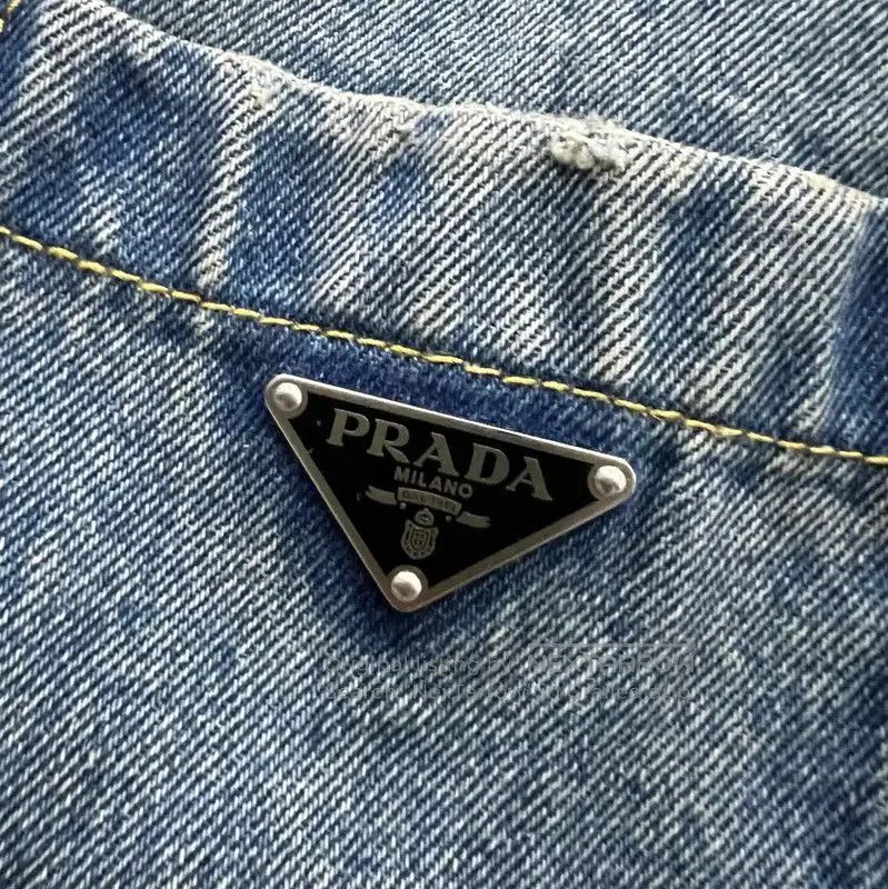 Prada Prada Short Sleeve Denim Shirt for Men. Size US M / EU 48-50 / 2 - 2 Thumbnail