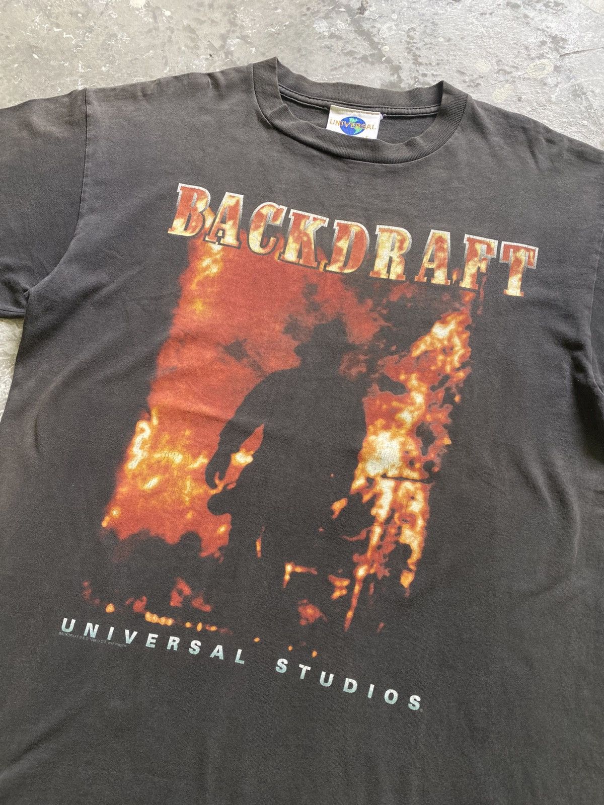 Universal Studios × Vintage Vintage 1998 Sun Faded Backdraft Movie by Universal Studios Size US L / EU 52-54 / 3 - 2 Thumbnail