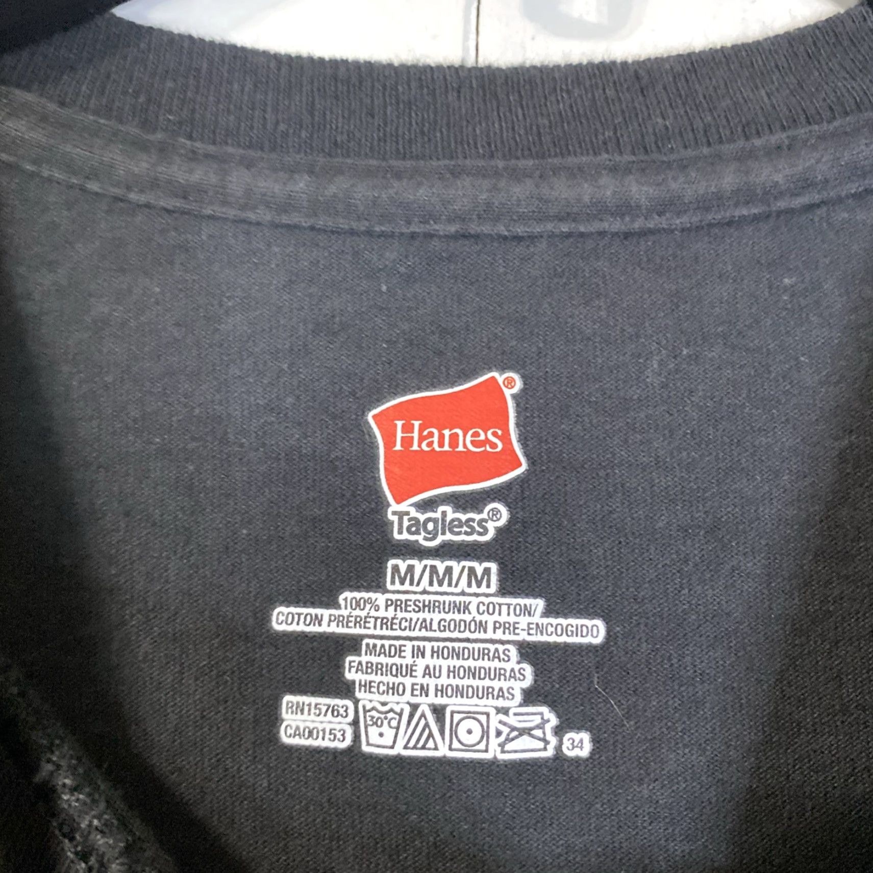Hanes Garth Brooks Tour T Shirt World Tour 2015 Mens M Hanes Black Short Sleeve Music Band Shirt Size US M / EU 48-50 / 2 - 7 Thumbnail