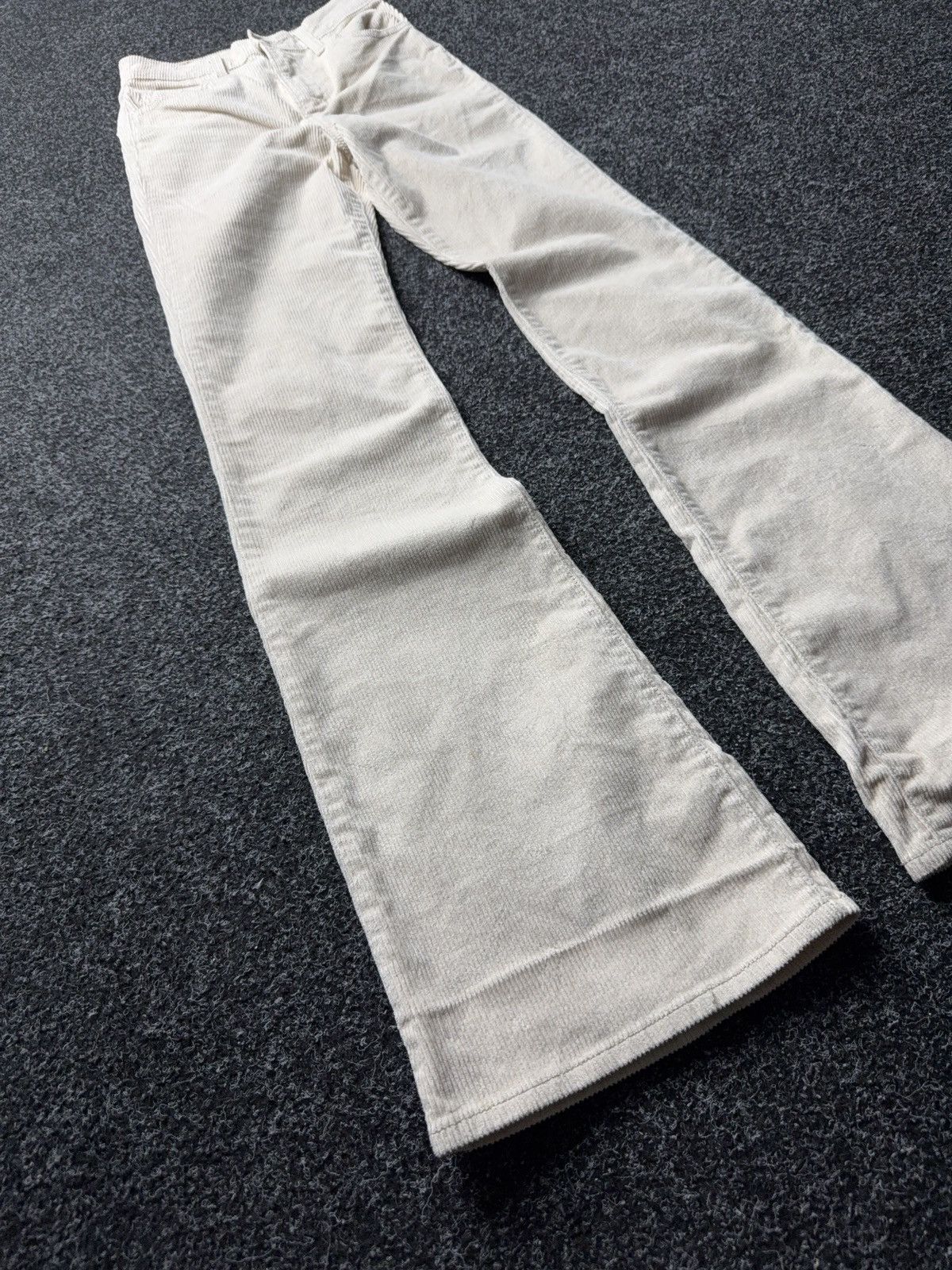 Levi's Retro Style 70s Levi’s Corduroy Flared Pants Cream Y2K 00s Size 23" - 2 Thumbnail