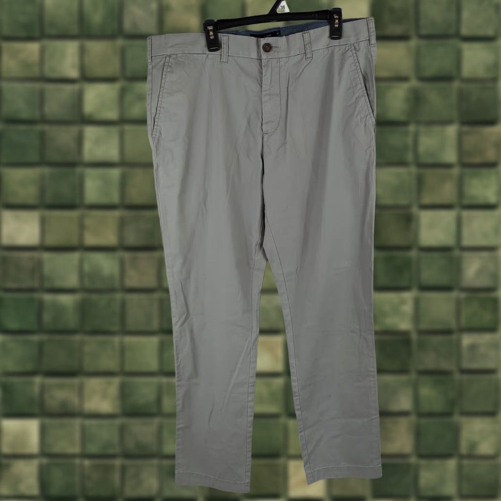Tommy Hilfiger Tommy Hilfiger Pants Men 38x34 Gray Twill Cotton Chino Casual Straight Inseam 34 Mens Regular Flat Front Size US 38 / EU 54 - 1 Thumbnail