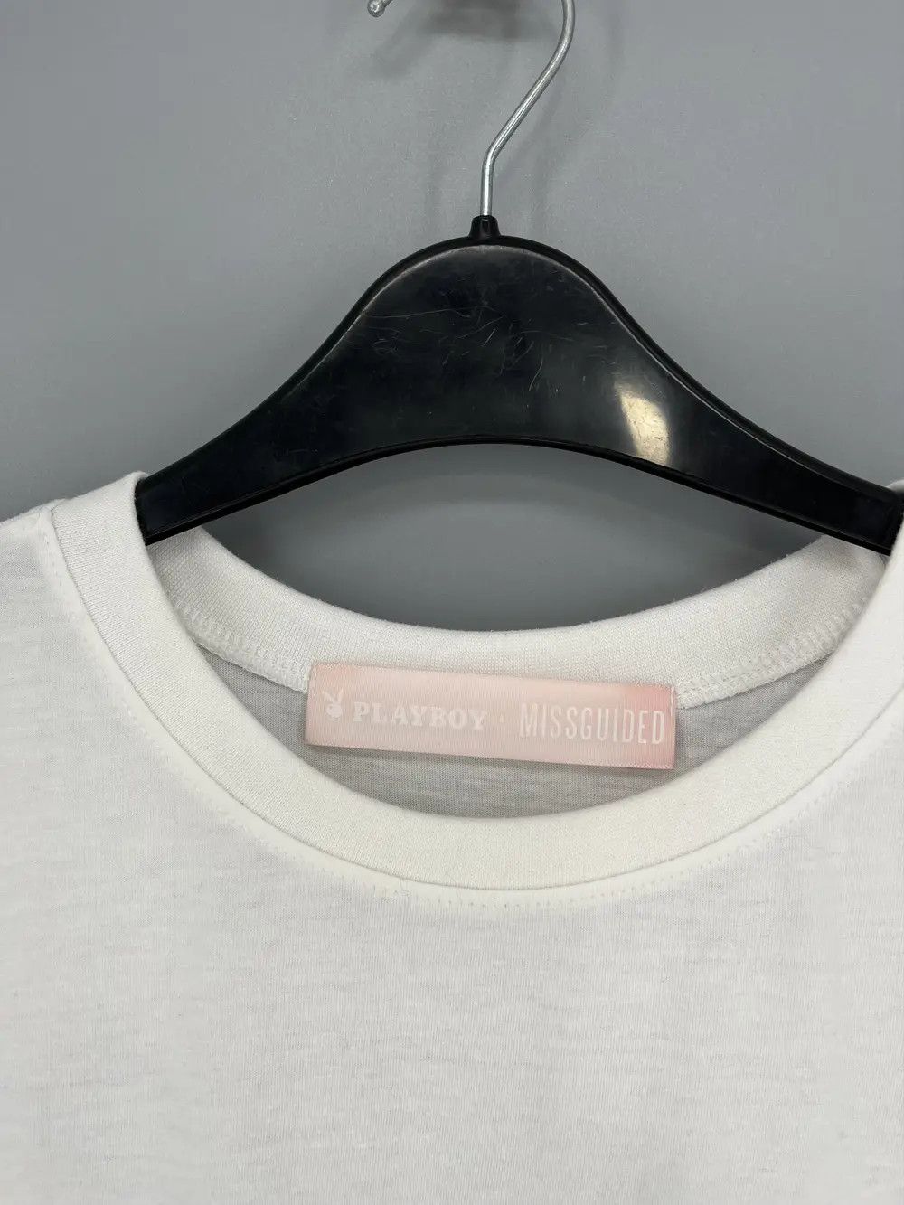 Playboy VINTAGE PLAY BOY V NECK BOX MAN 👨 LOGO TEE Size US M / EU 48-50 / 2 - 7 Thumbnail