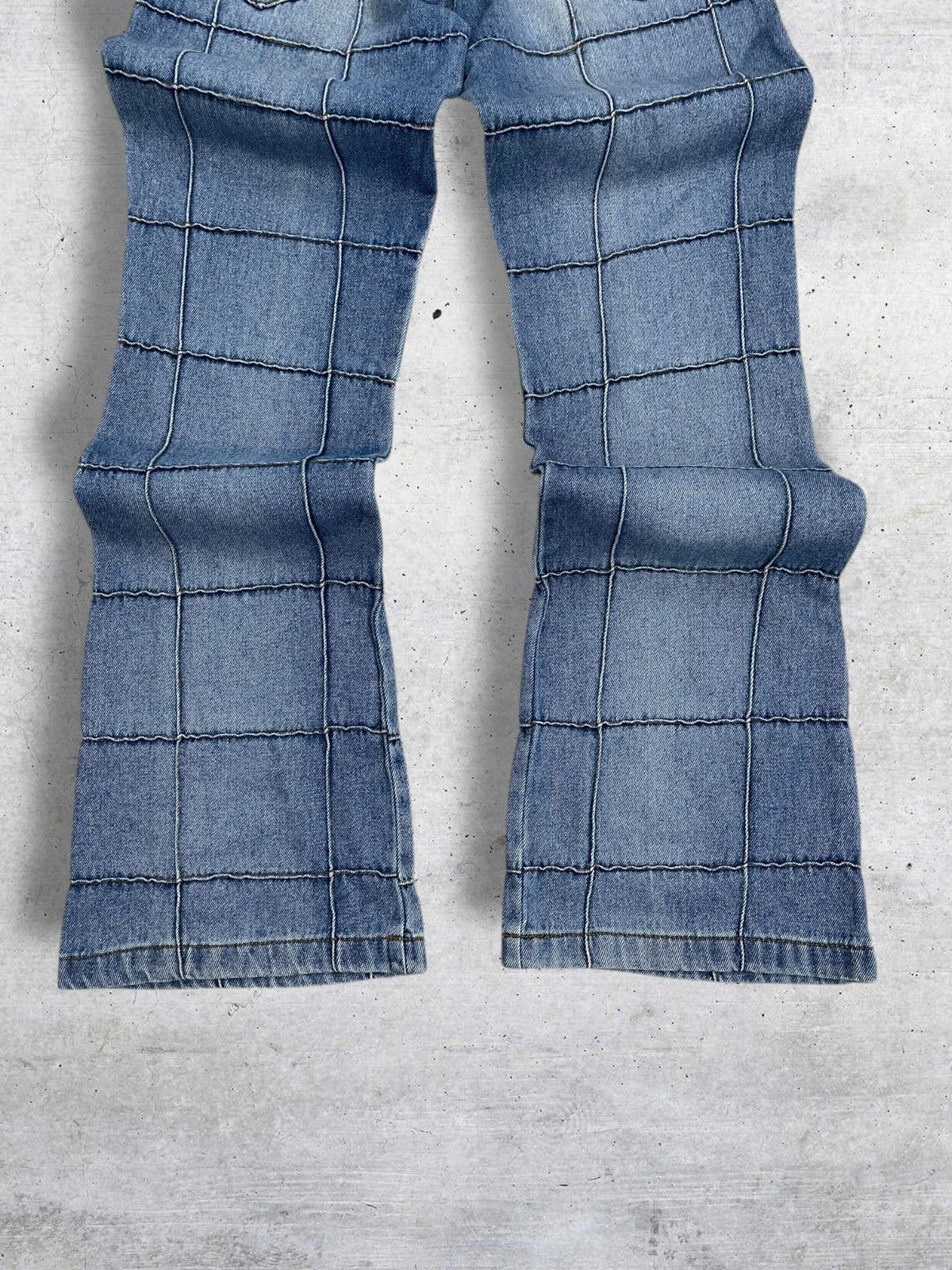 Japanese Brand VINTAGE NEW SPORTS USA 90S OG FLARED KINKY DISTRESSED DENIM Size US 27 - 11 Thumbnail