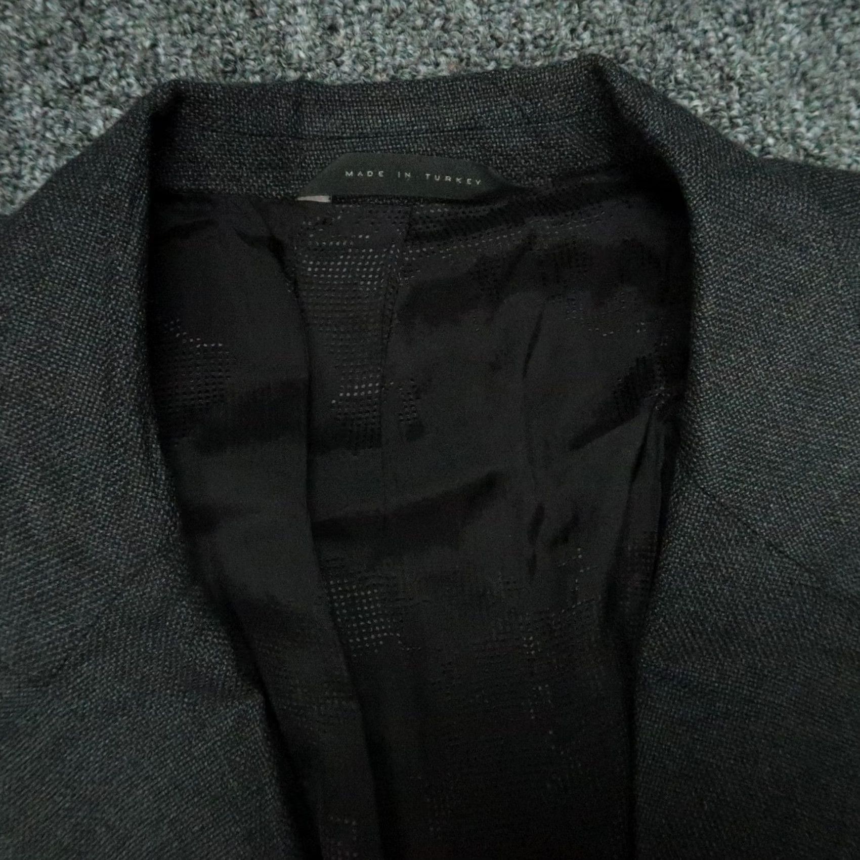 Hugo Boss HUGO BOSS Blazer Mens 42 Gray Wool 2 Piece Formal Business Wedding Notch Lapel Double-Vented 2 Button Chest 42in Dry Clean Only Regular Mens Size 42R - 2 Thumbnail