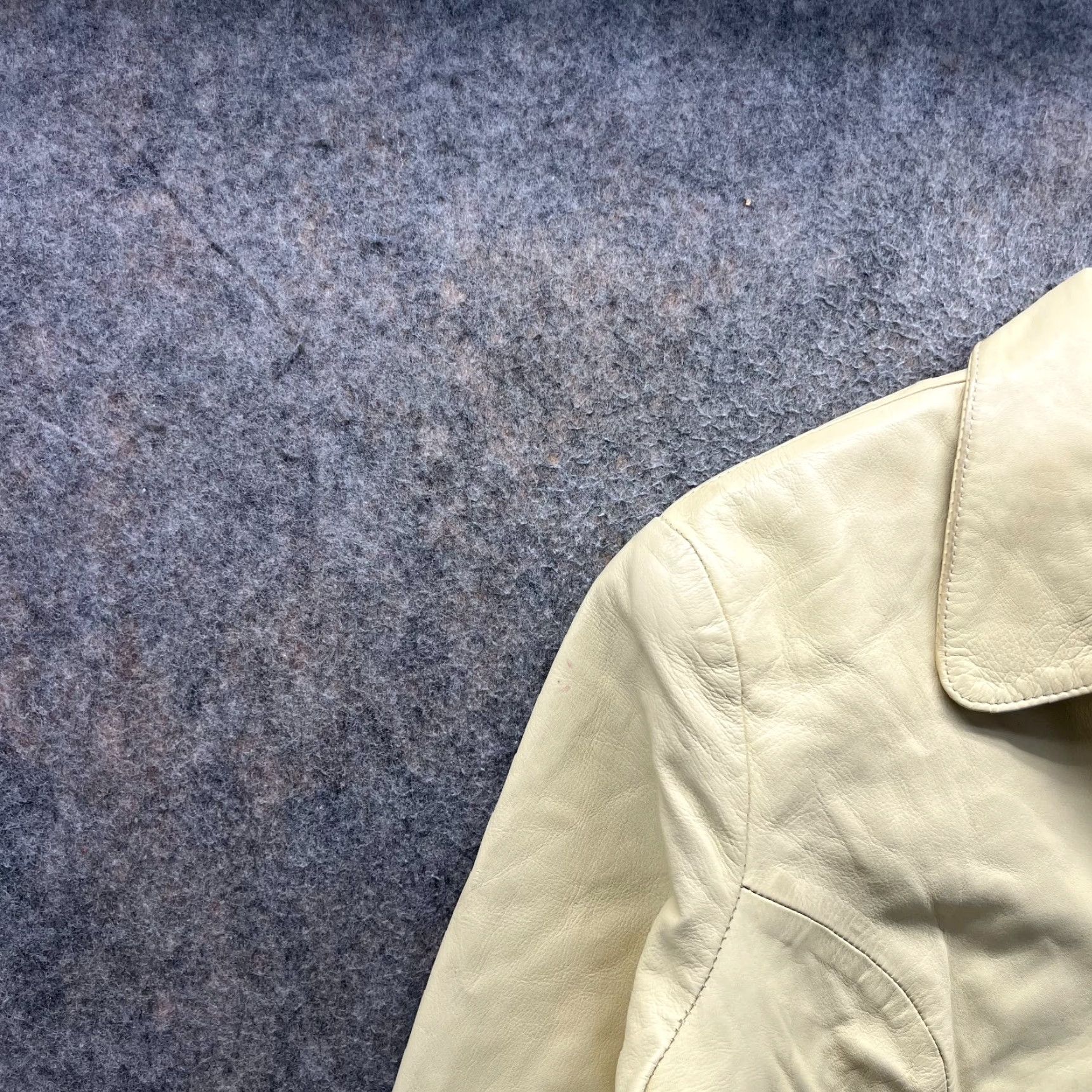 Vintage Maus & Hoffman Leather Jacket Women 10 Yellow Zip Front Pockets Italy Leather Lining Solid Vintage No Size L / US 10 / IT 46 - 7 Thumbnail