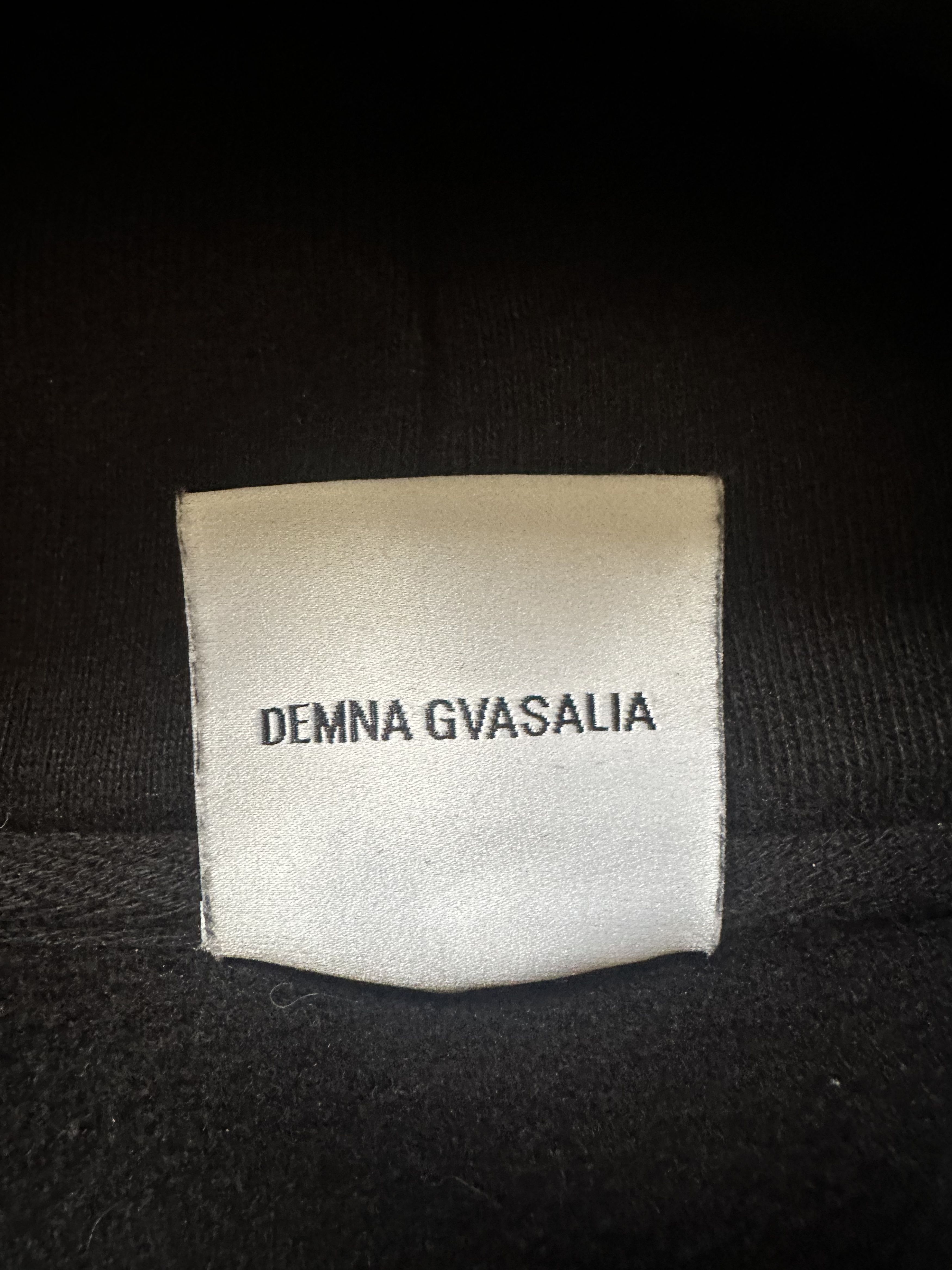 Vetements (xs) Vetements OG metal logo hoodie Size US XS / EU 42 / 0 - 5 Thumbnail