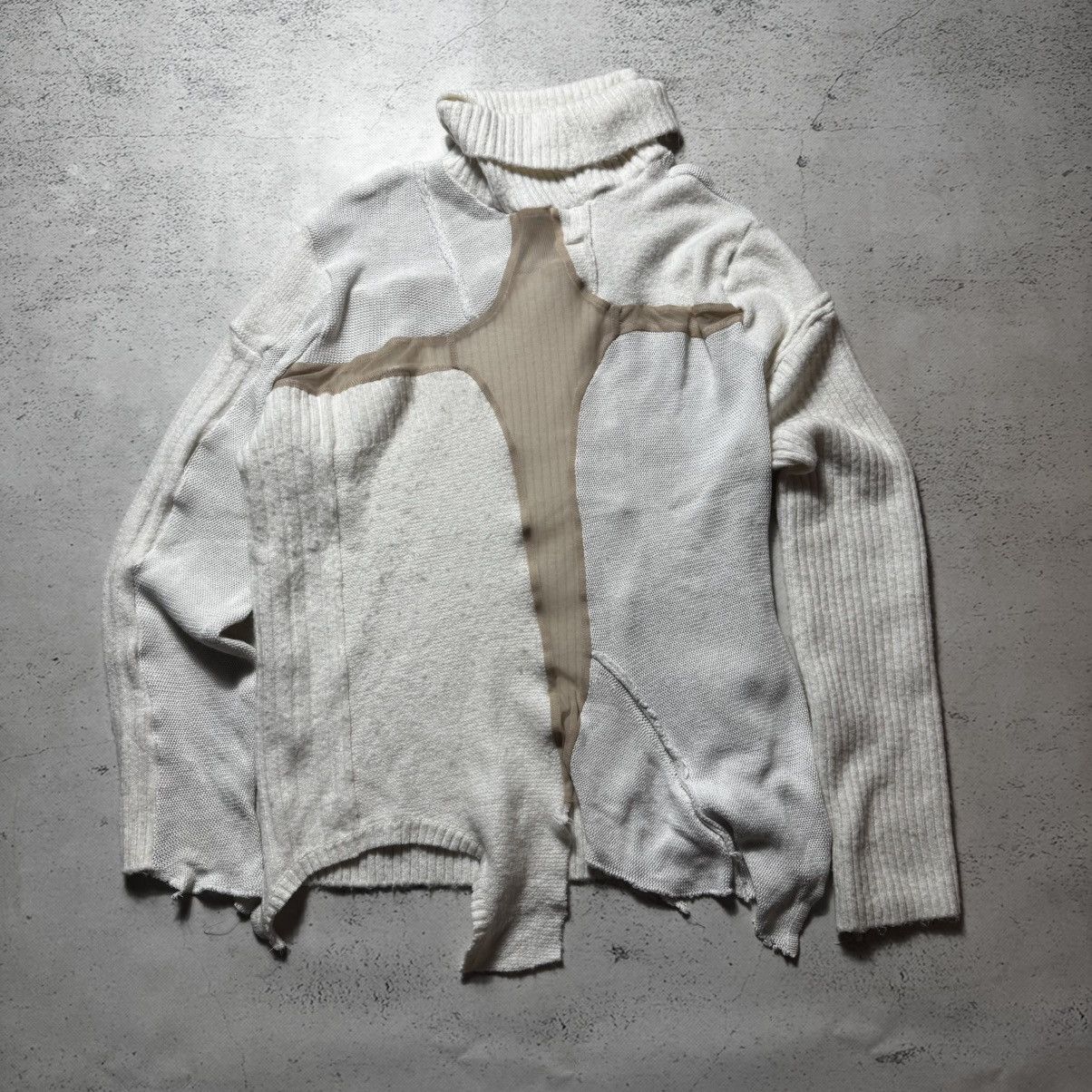 Japanese Brand vintage japan asymmetrical sweater with grave real archive Size M / US 6-8 / IT 42-44 - 1 Thumbnail