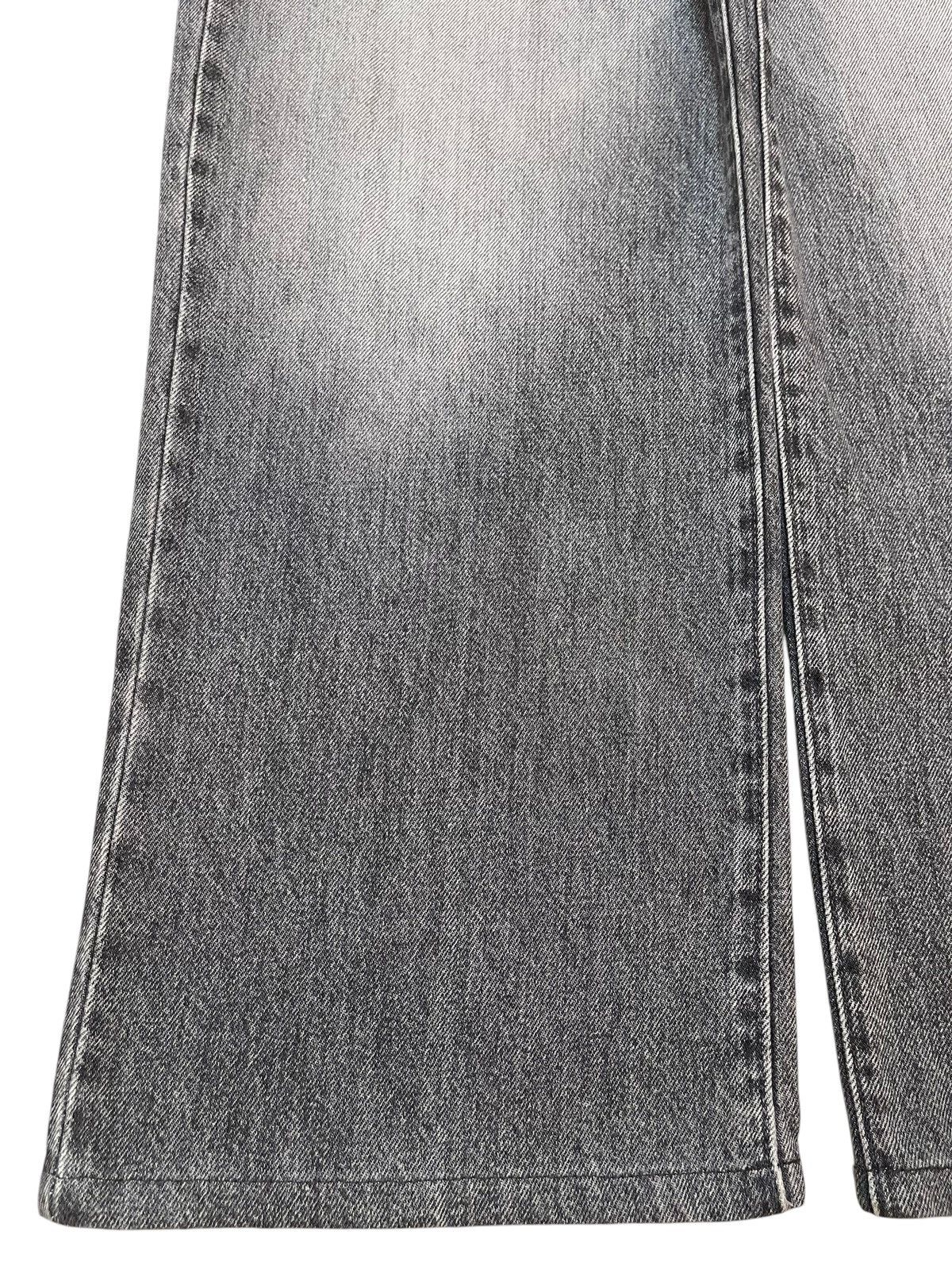 Uniqlo Vintage Japanese Uniqlo Faded Wash Style Baggy Jeans Size US 32 / EU 48 - 7 Thumbnail