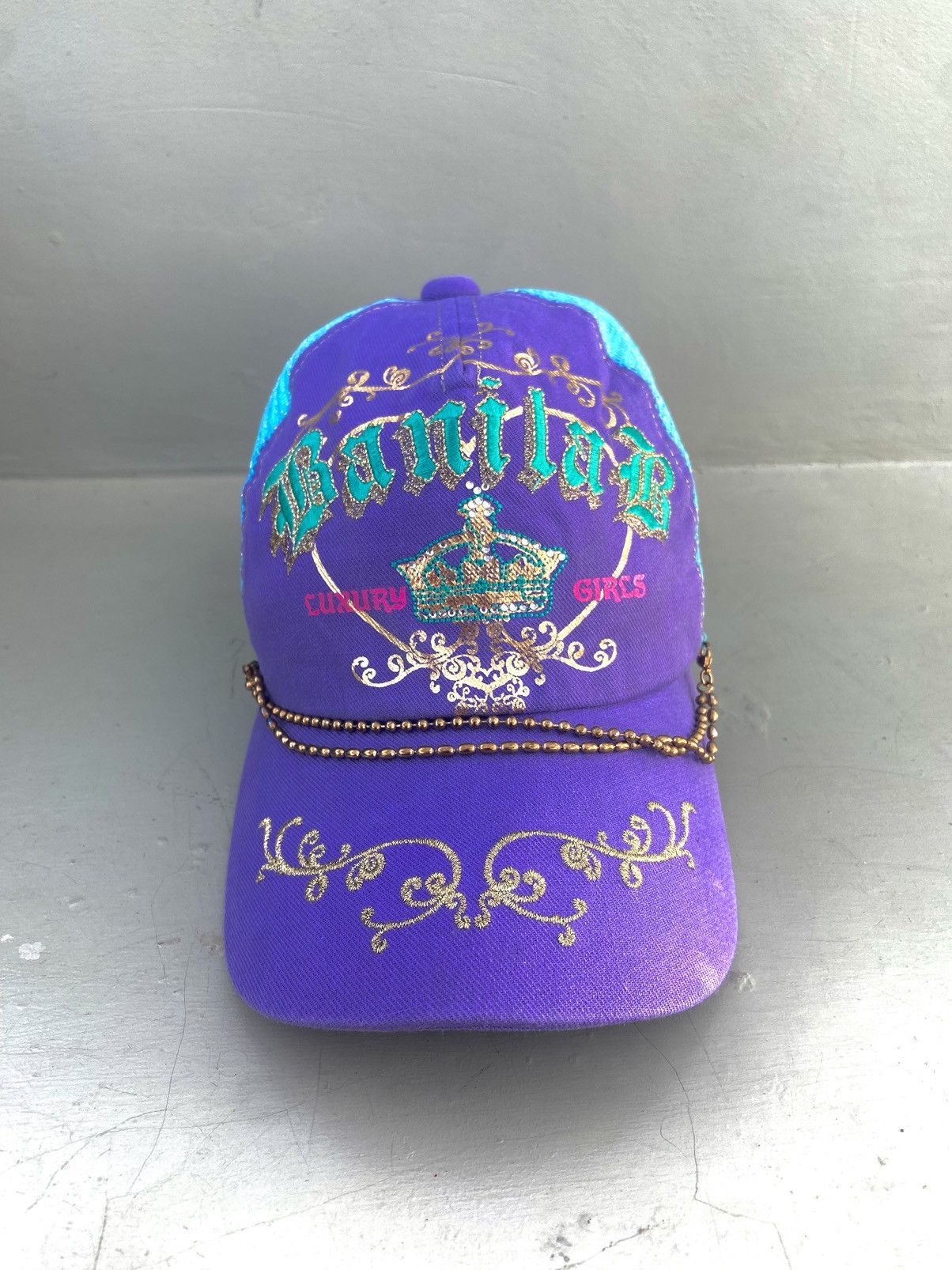 Japanese Brand 2000s banila B embroidery ifsixwasnine trucker hat Size ONE SIZE - 1 Thumbnail