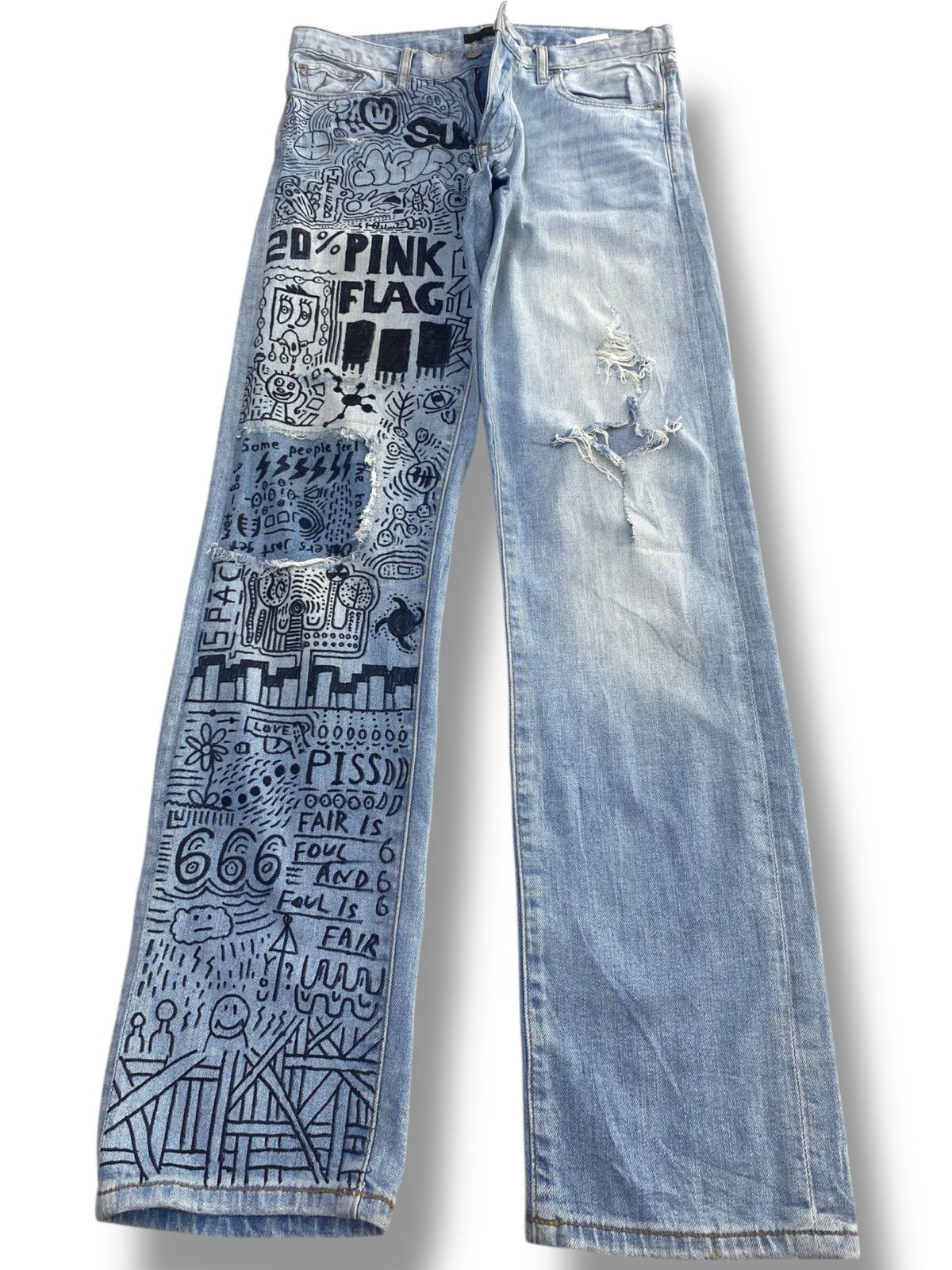 Uniqlo Uniqlo Light Wash Style Artistic Custom Jeans Size US 30 / EU 46 - 1 Thumbnail