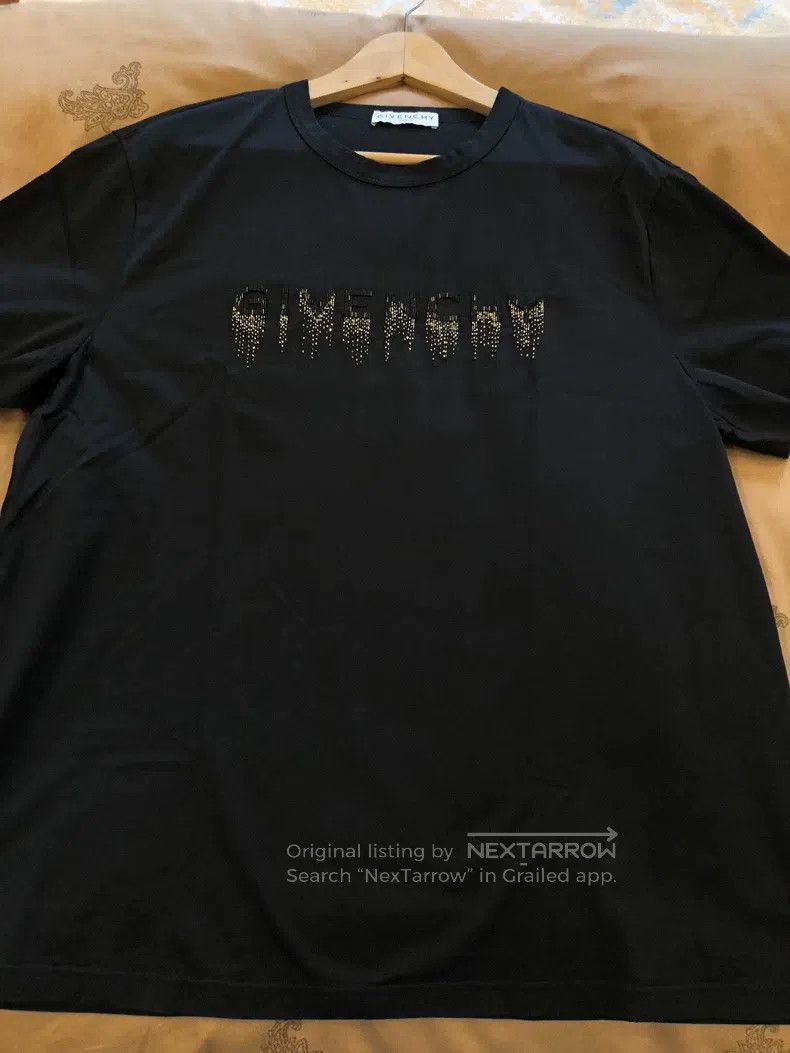 Givenchy Givenchy Black Heavy Embroidery Short Sleeve T-Shirt (Size Size US L / EU 52-54 / 3 - 2 Thumbnail