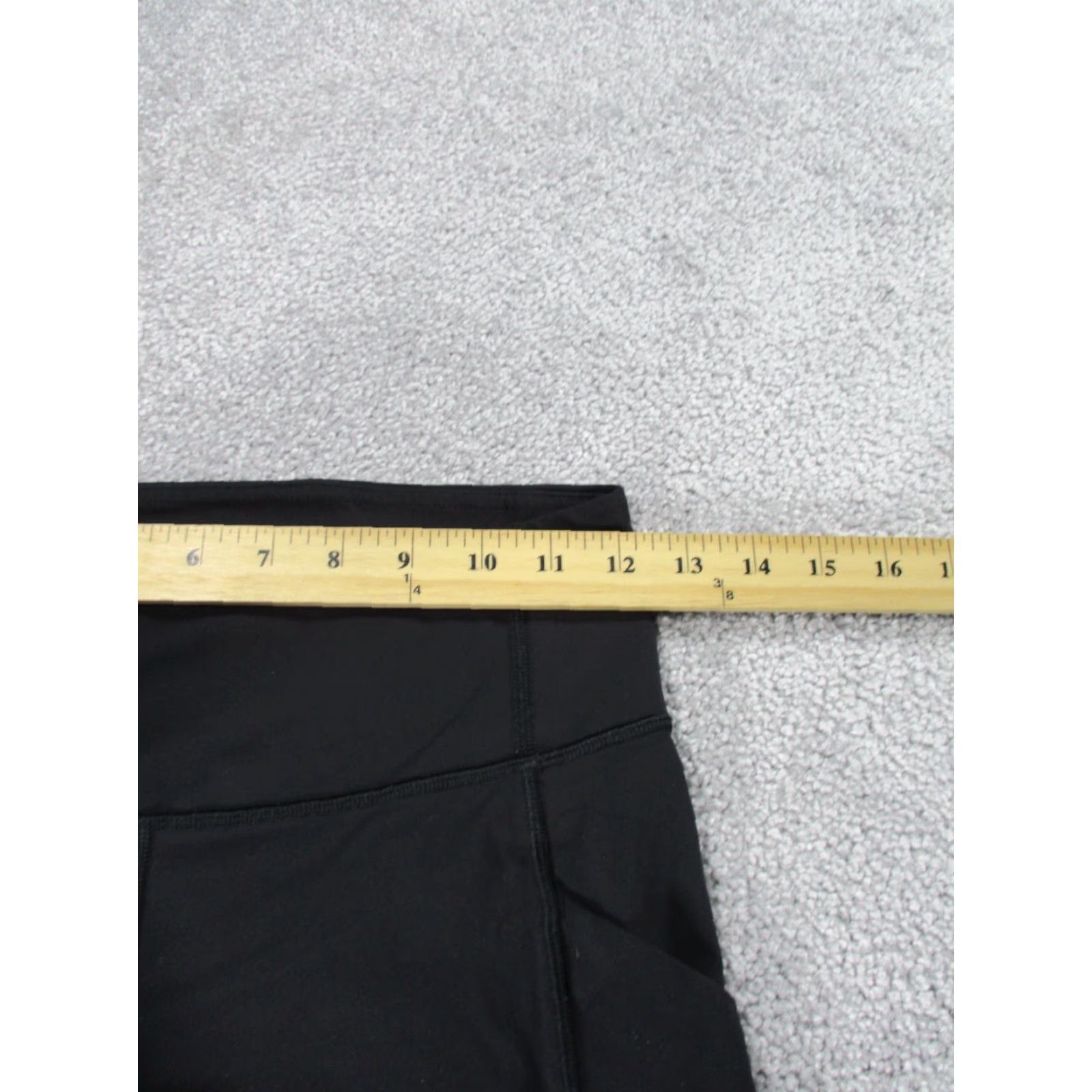 Lululemon VINTAGE Lululemon Women's Leggings Cropped Athletic Activewear Running Black Size 4 Size 27" / US 4 / IT 40 - 6 Thumbnail