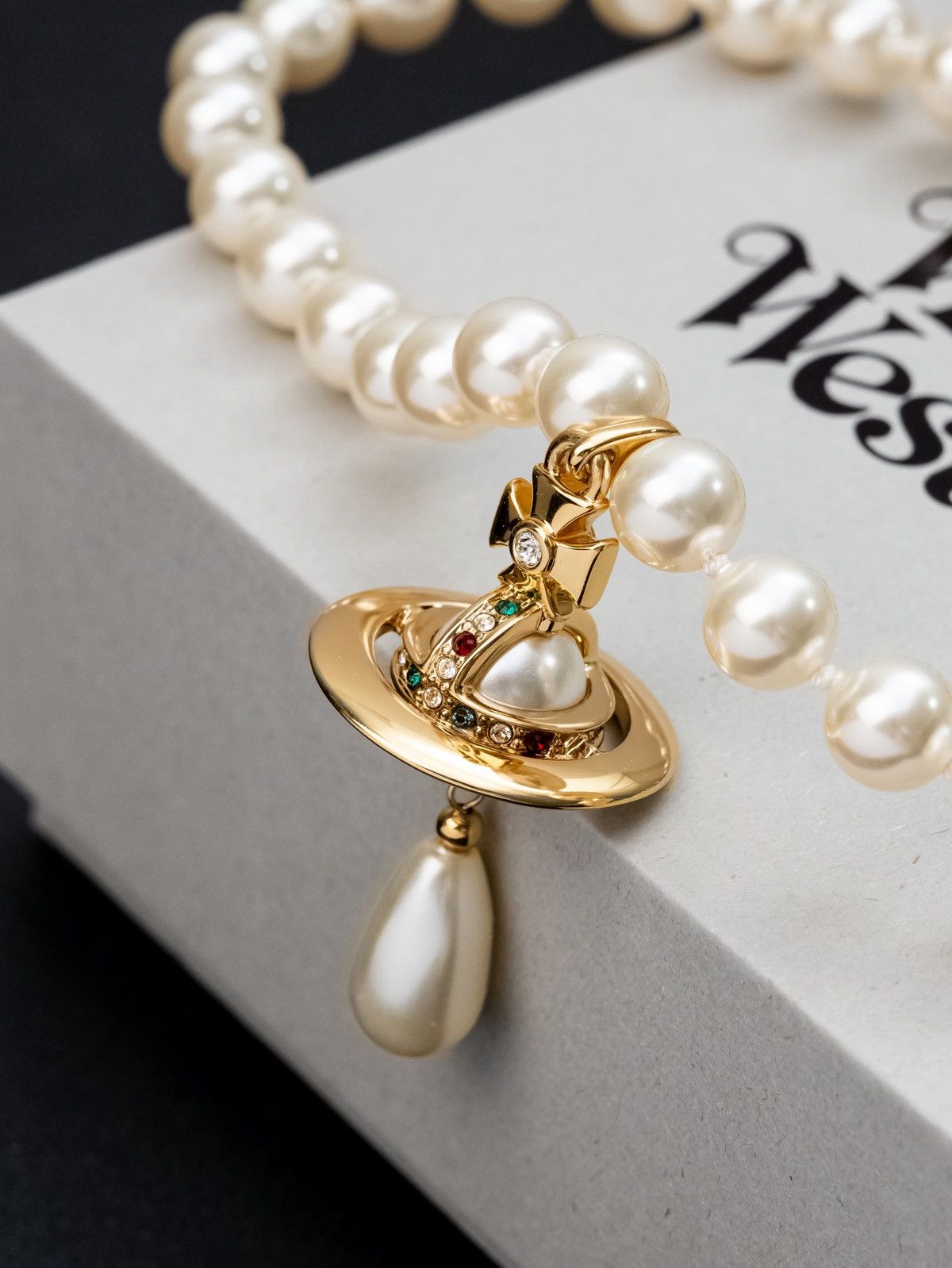 Vivienne Westwood Vivienne Westwood One Row Pearl Drop Choker