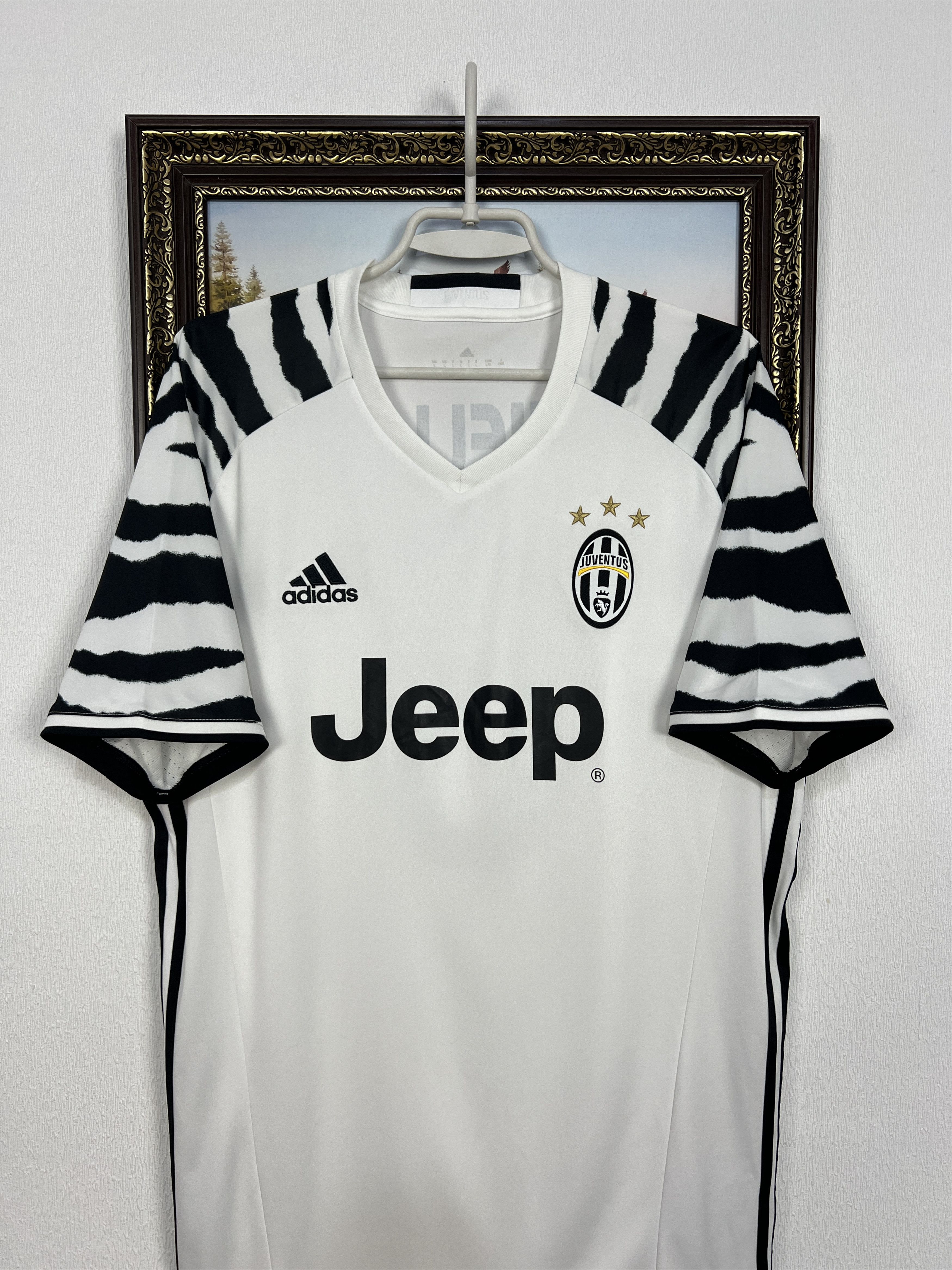 Adidas Juventus 2016 Third Football Shirt #3 Chiellini Adidas Size US L / EU 52-54 / 3 - 2 Thumbnail