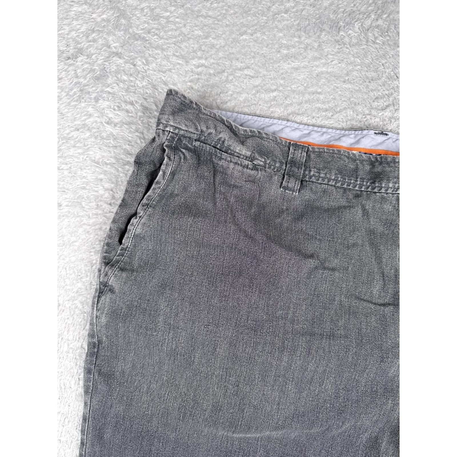 Tommy Bahama Tommy Bahama Shorts Mens 42 Gray Silk Cotton Herringbone Chino Casual Flat Front Zip Pockets Slant Pocket Embroidered Boat Beach Mens Size US 42 / EU 58 - 4 Thumbnail