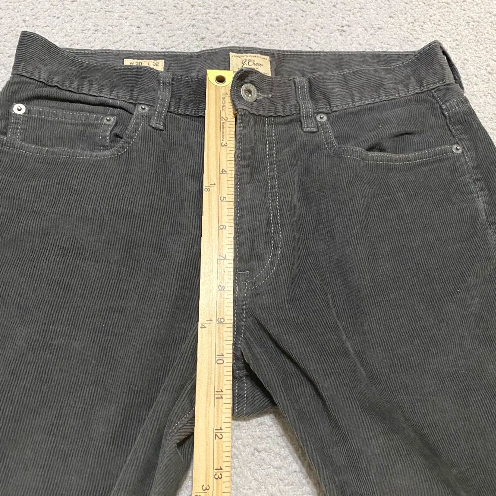 J.Crew J. Crew Mens 30x32 Corduroy Jeans Gray Medium Wash 770 Straight Mid Rise Jeans Men's Corduroy 30 32 Gray Medium Wash 770 Straight Mid Rise Size US 30 / EU 46 - 7 Thumbnail