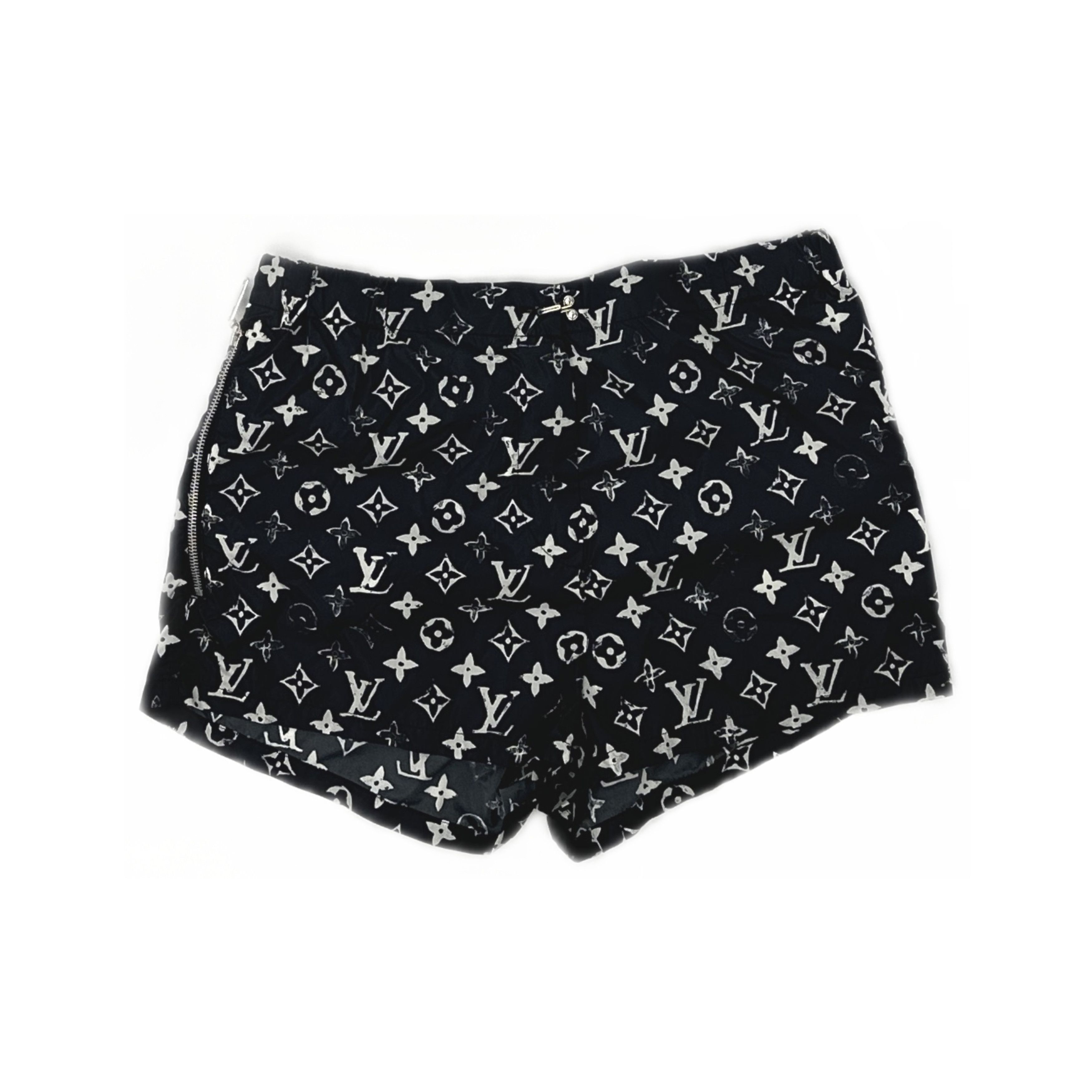 Louis Vuitton Louis Vuitton Monogram Shorts Size 36 Size 26" / US 2 / IT 38 - 1 Thumbnail