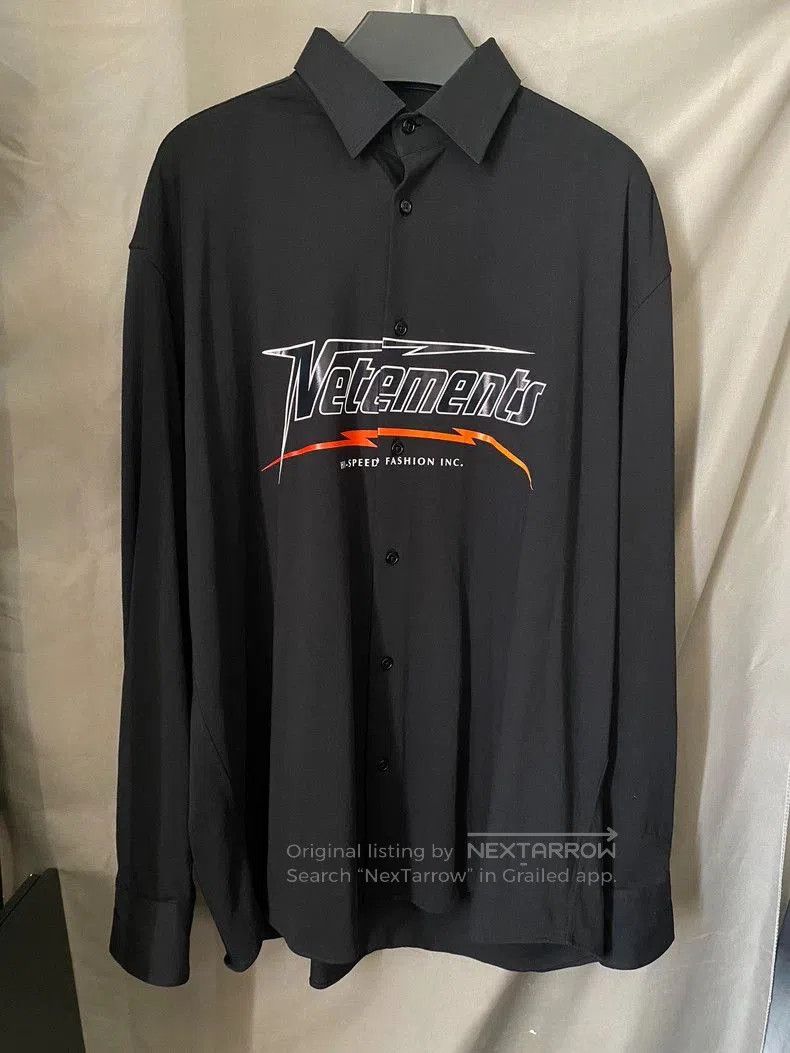 Vetements Vetements Gothic Logo Longsleeve | Grailed