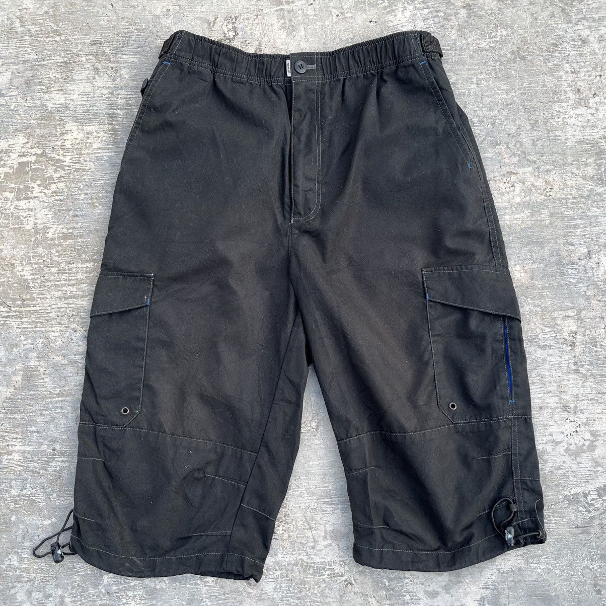 Airwalk Airwalk Cargo Shorts Size US 30 / EU 46 - 1 Thumbnail