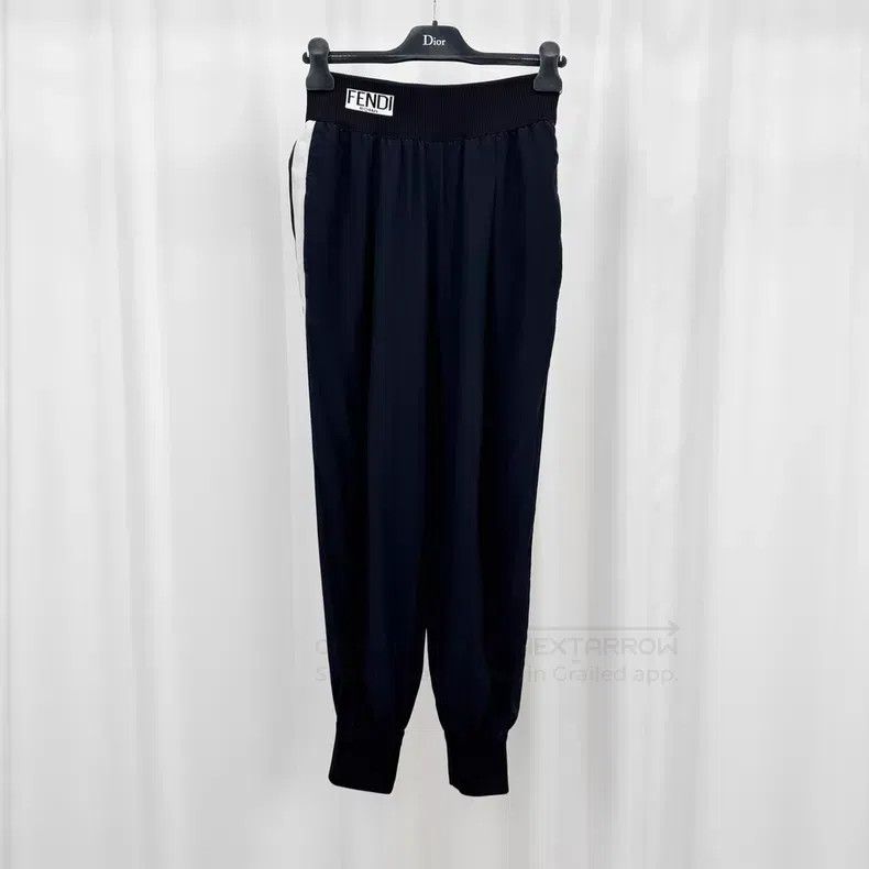 Fendi Fendi Ribbon Letter Mulberry Silk Casual Trousers Size 26" / US 2 / IT 38 - 1 Thumbnail