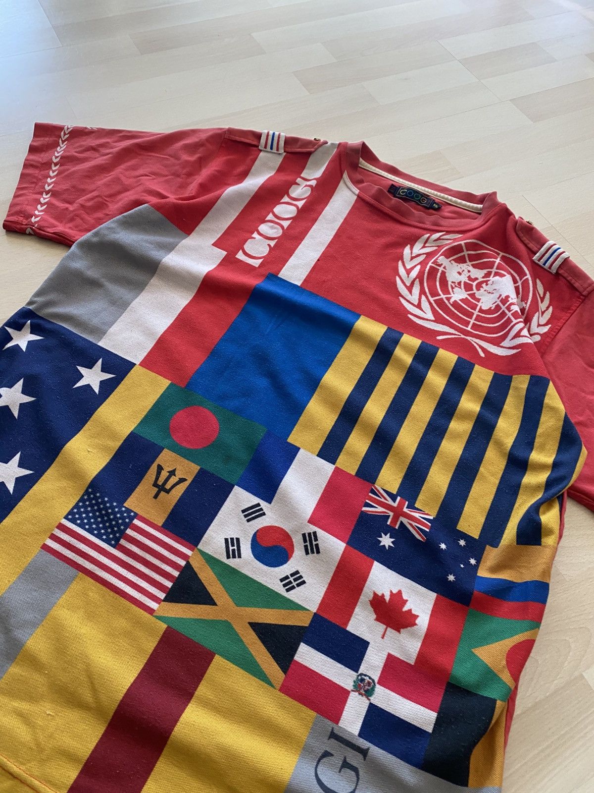 Coogi Coogi Vintage Flags Dense T-Shirt Size US XXL / EU 58 / 5 - 4 Thumbnail