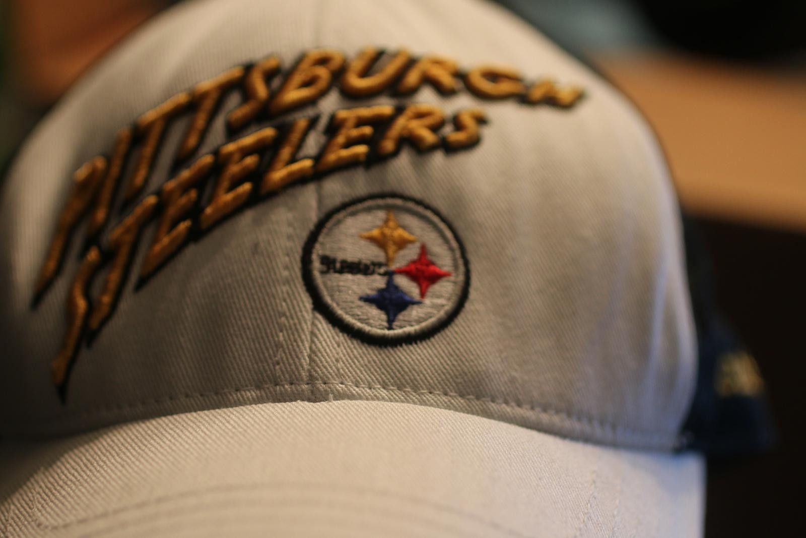 Other Pittsburgh Steelers NFL Reebok Youth Adjustable Cap Hat Gold Size ONE SIZE - 3 Thumbnail