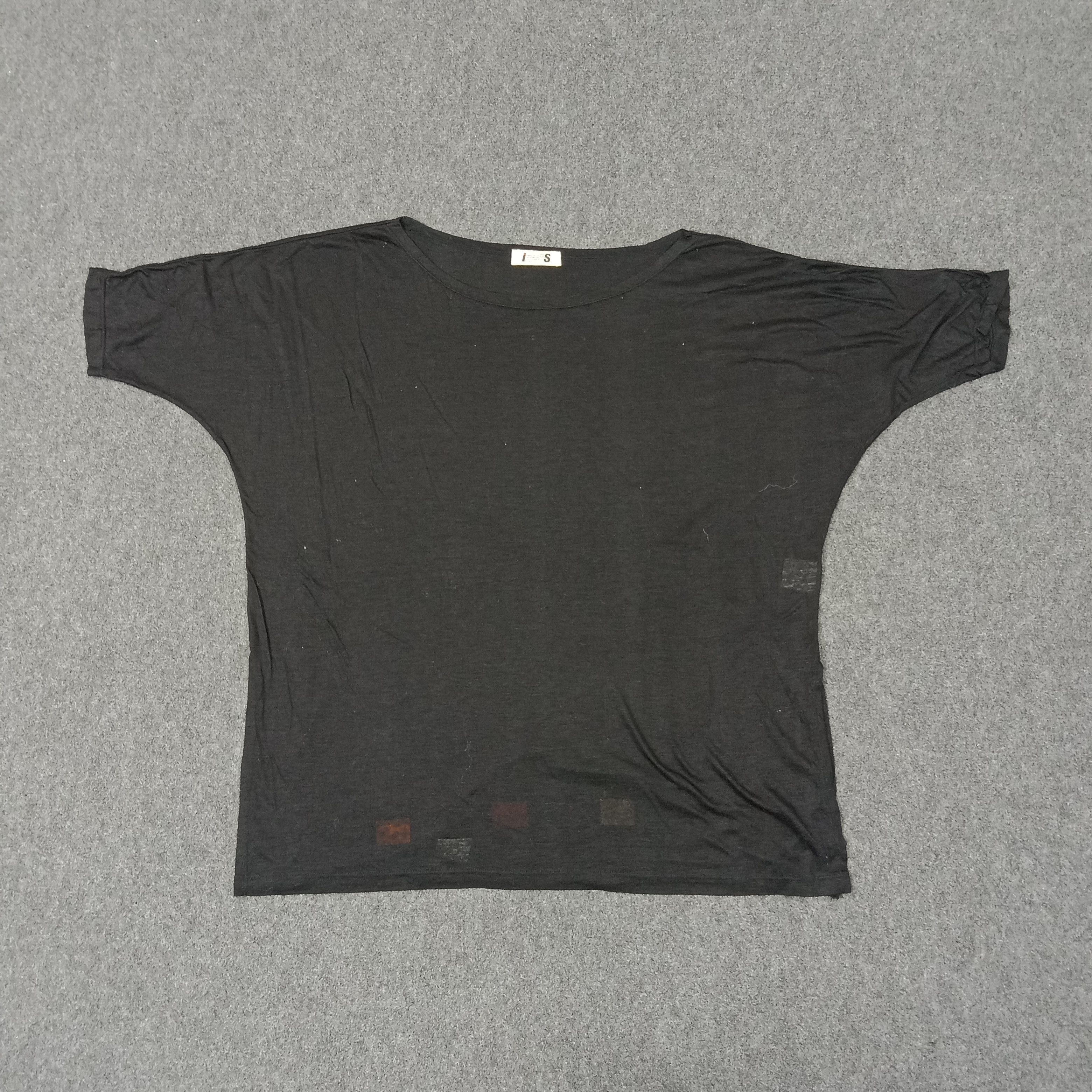 Issey Miyake I.S. by Issey Miyake Japanese Designer Tshirt C223N31 Size US XL / EU 56 / 4 - 1 Thumbnail