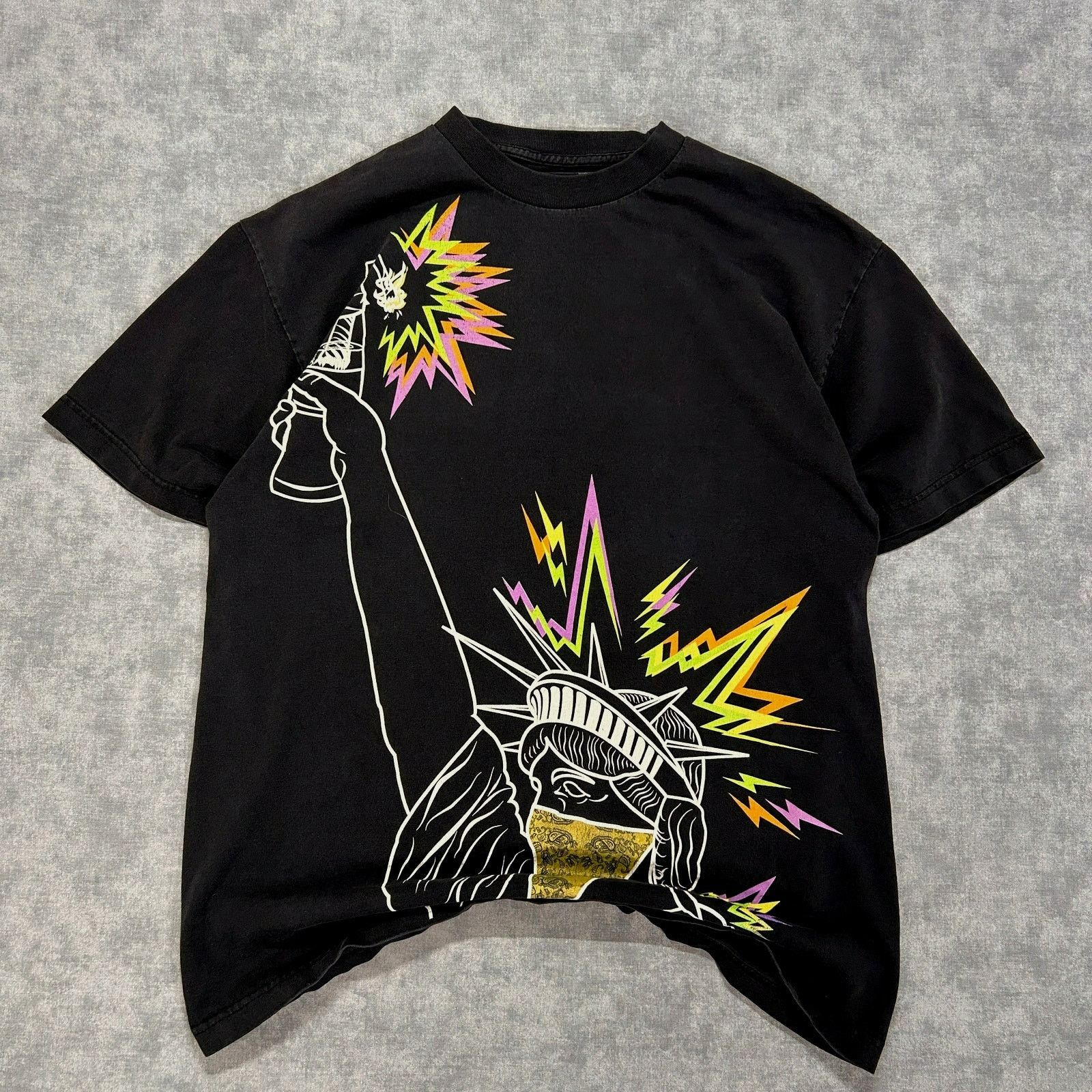 NEFF Y2K Neff Statue of Liberty Molotov AOP graphic tshirt mns L Size US L / EU 52-54 / 3 - 1 Thumbnail