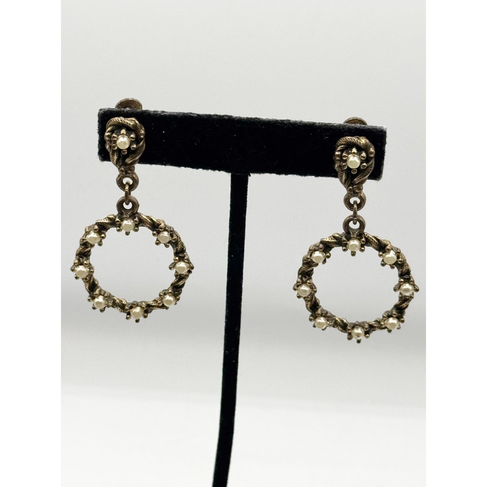 Vintage Vintage pearl dangle drop metal screw back earrings Size ONE SIZE - 3 Thumbnail