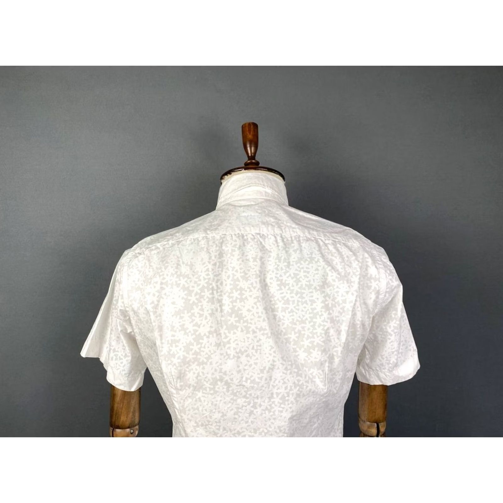 Moschino Moschino Shirt Mens Size 40 White Short Sleeve Button Down Slim Fit Size US L / EU 52-54 / 3 - 6 Thumbnail