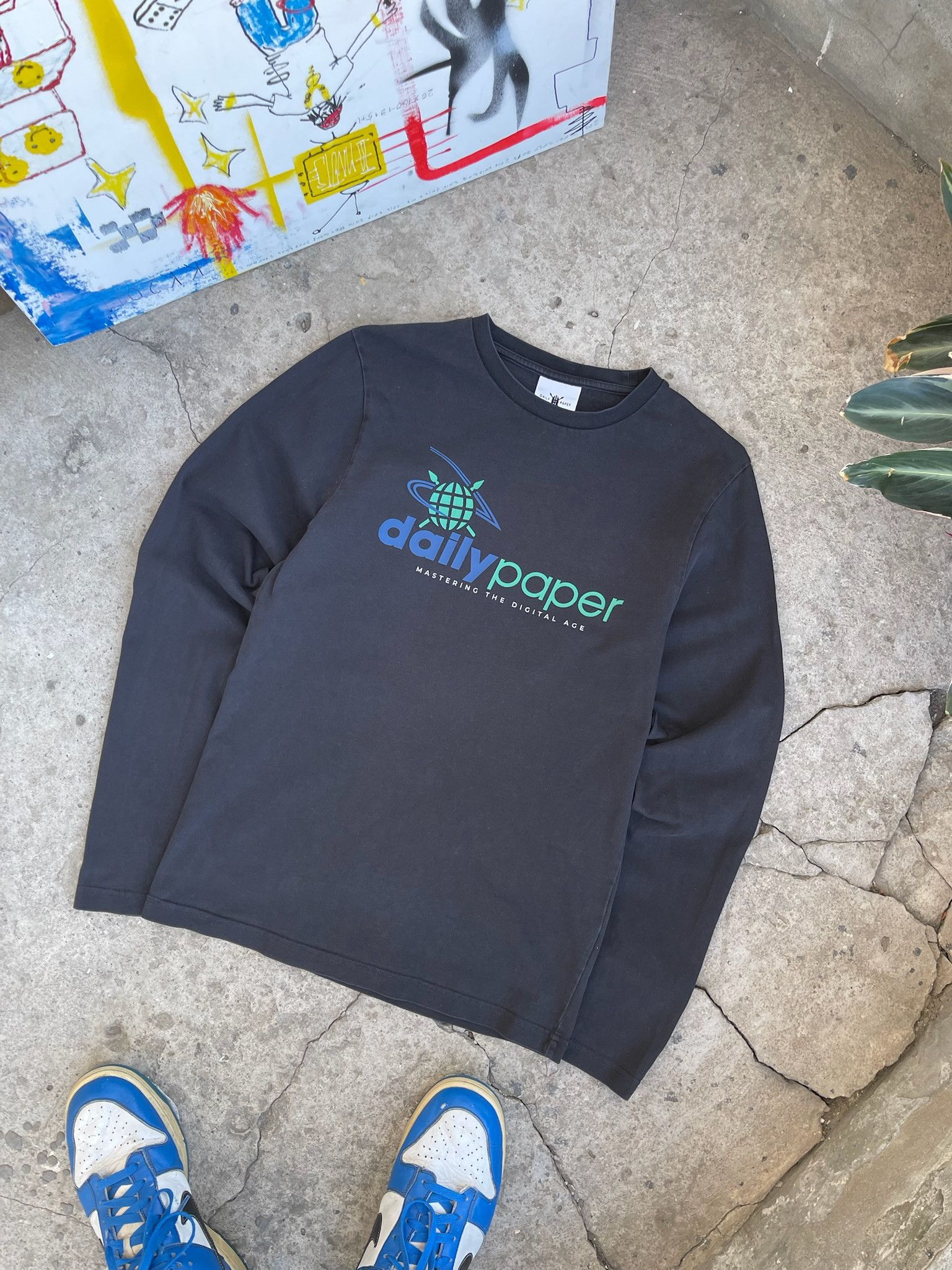 Daily Paper Daily Paper Racing Longsleeve Headlines Lagos T-shirt Y2k Size US S / EU 44-46 / 1 - 1 Thumbnail