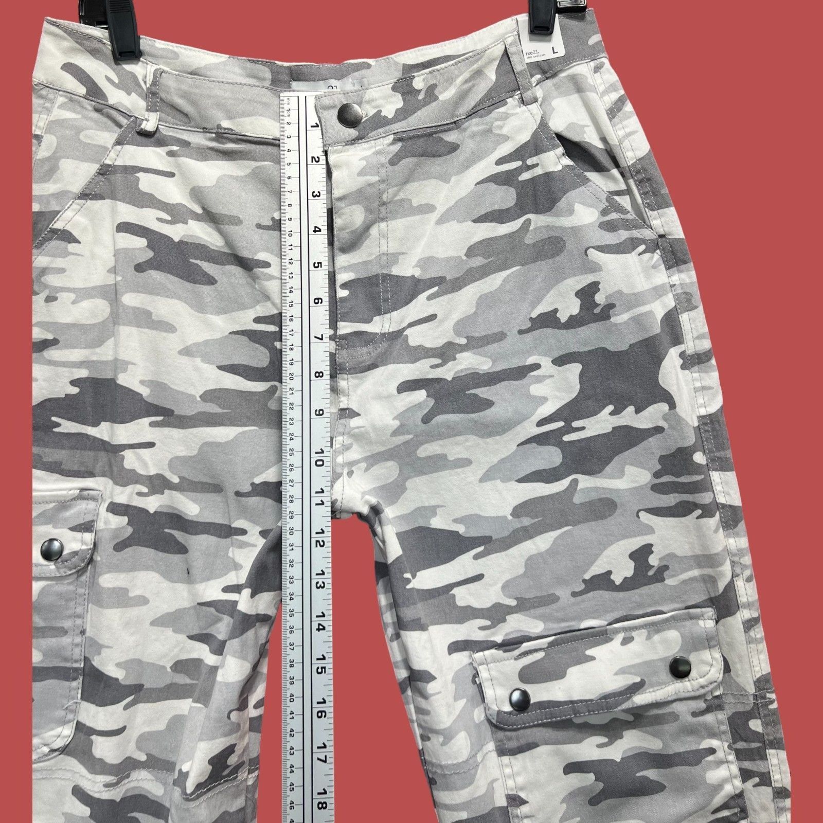 rue21 Rue 21 - Women's Cozy Cargo Jogger Pants - Camouflage Snow P Size 32" / US 10 / IT 46 - 5 Thumbnail