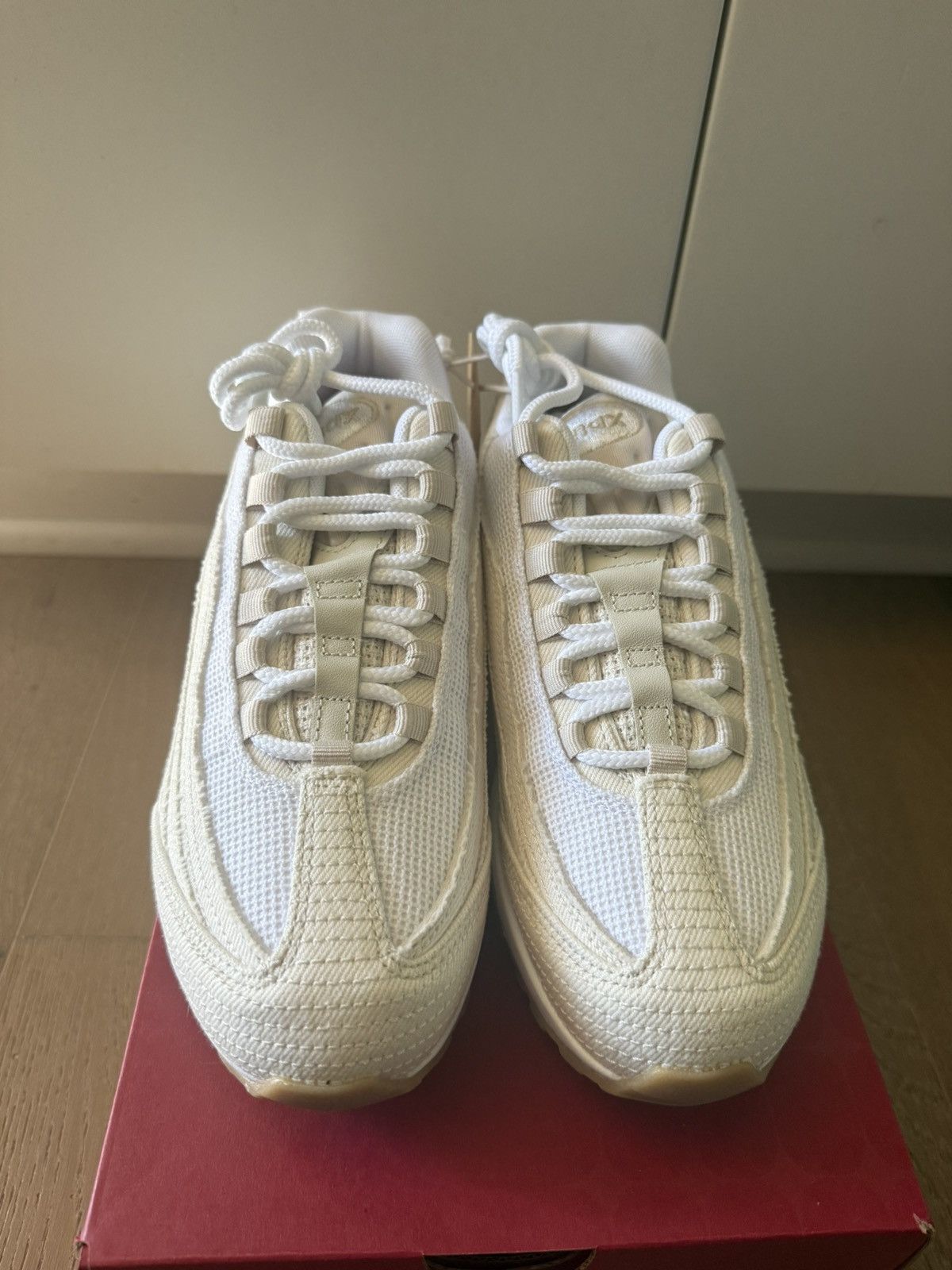 Levi's × Nike Nike Levi's x Air Max 95 OG Men’s Size 6 Light Orewood Brown Size US 6 / EU 39 - 2 Thumbnail