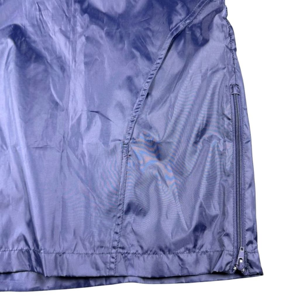 Disney VINTAGE Mickey Mouse Windbreaker Mens XL Jacket Disney Y2K 90s Raincoat Packable Size US XL / EU 56 / 4 - 6 Thumbnail
