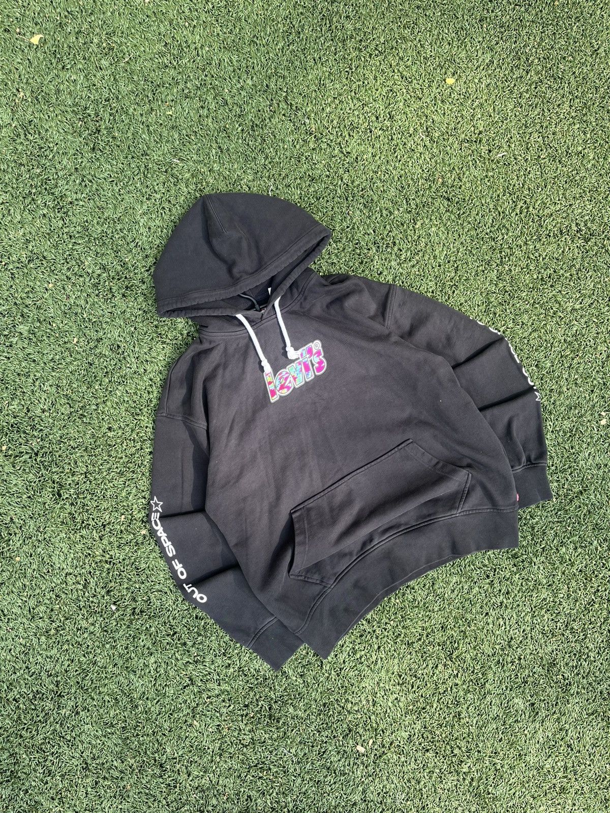 Levi's Levi’s Hoodie Black Colorful Logo Out of Space Size M Size US M / EU 48-50 / 2 - 1 Thumbnail