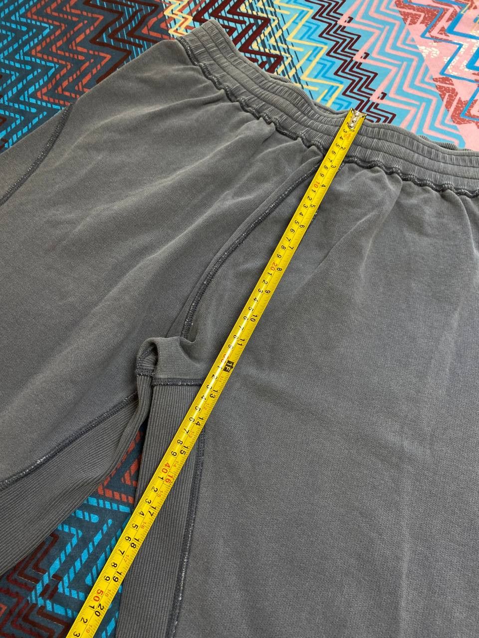 Nike shorts gray streetwear logo NIKE Vintage Y2K size L Size US 34 / EU 50 - 11 Thumbnail