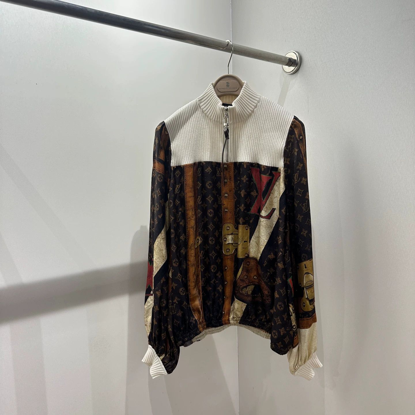 Louis Vuitton Louis Vuitton apr46 Monogram Wool-Silk Jacket XS Size XS / US 0-2 / IT 36-38 - 1 Thumbnail