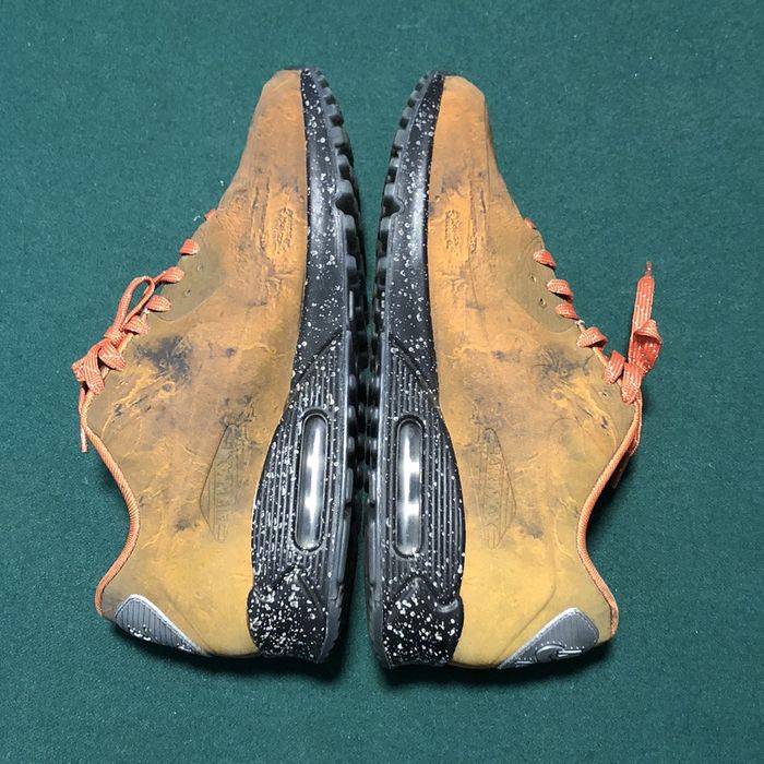 nike mars landing cap