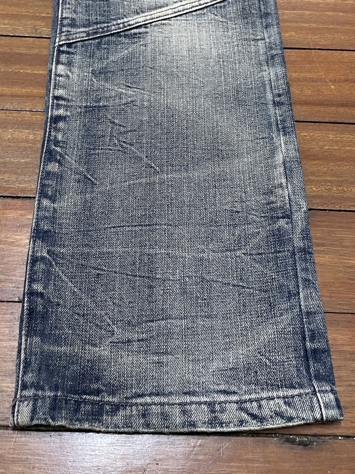 Le Grande Bleu (L.G.B.) Rare Design Vintage Japanese Brand Flared Jeans 1990s Size US 27 - 6 Thumbnail